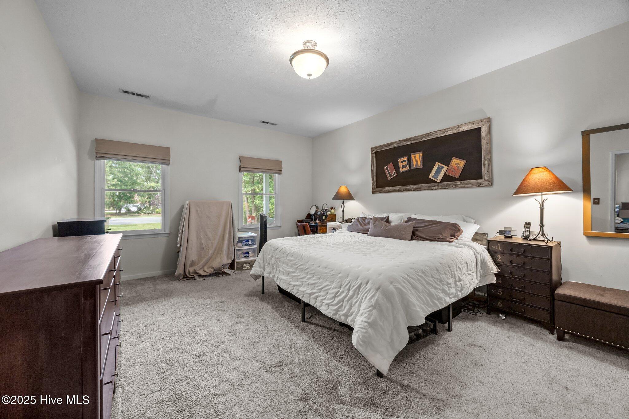 100507722 | Photo 18