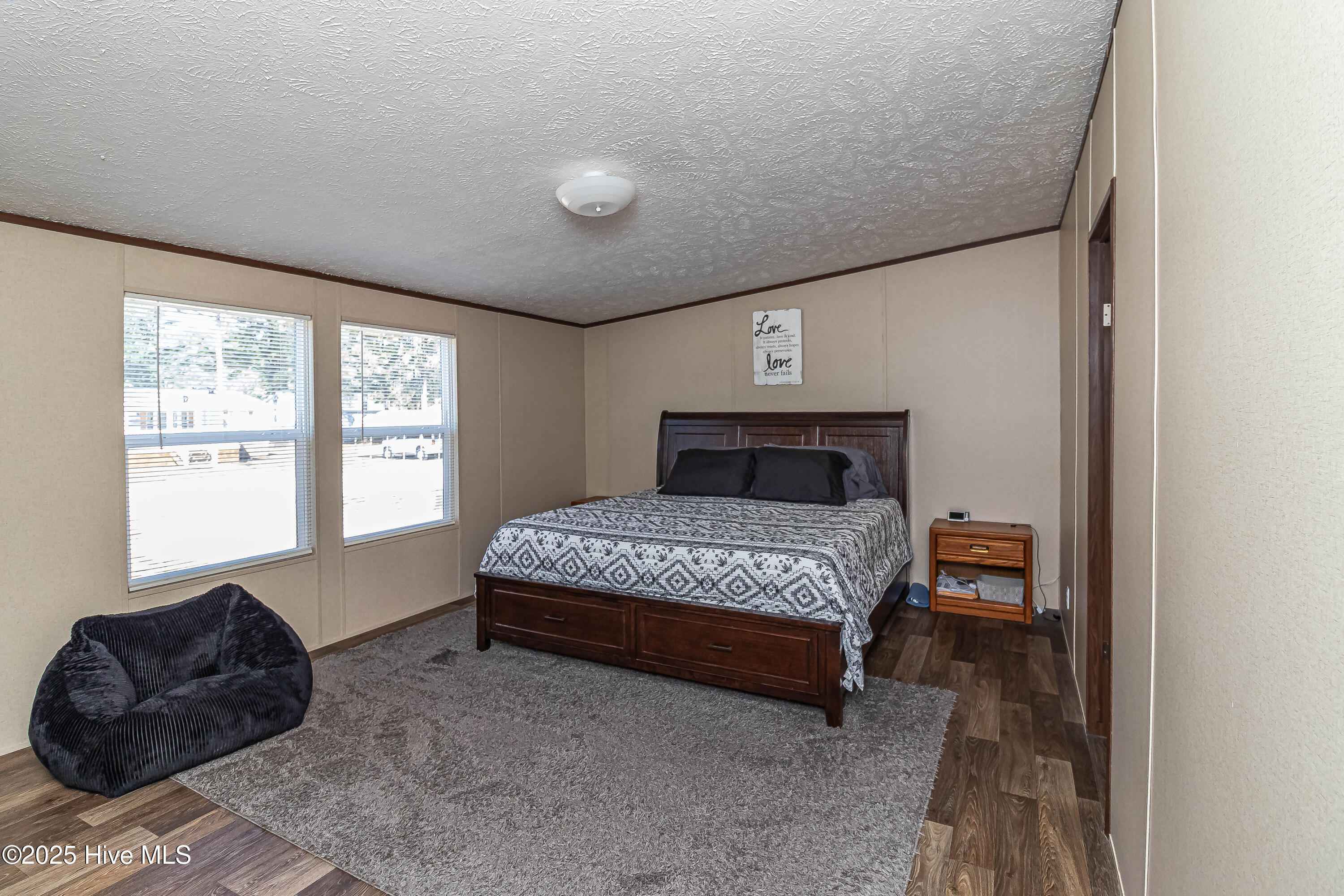 100532015 | Photo 19