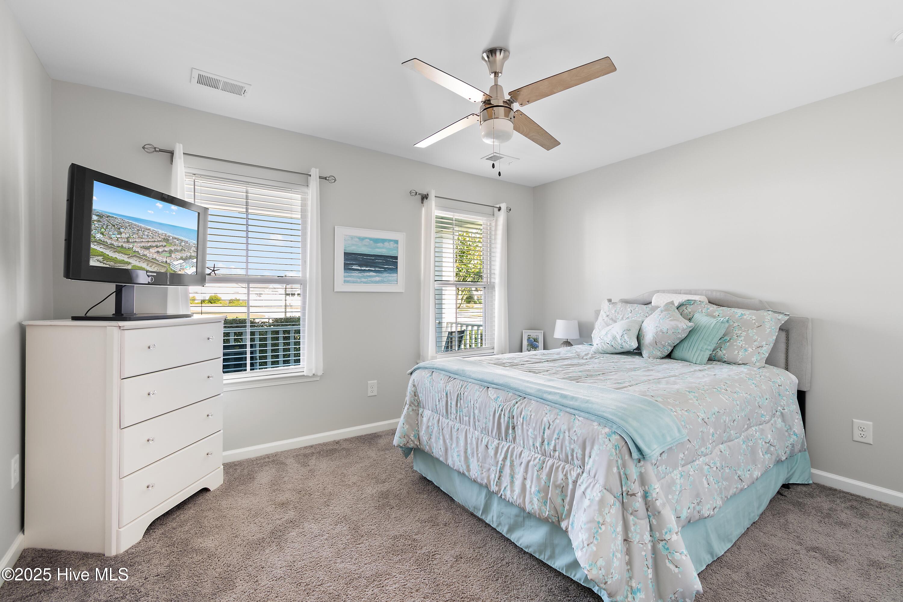 100535031 | Photo 29