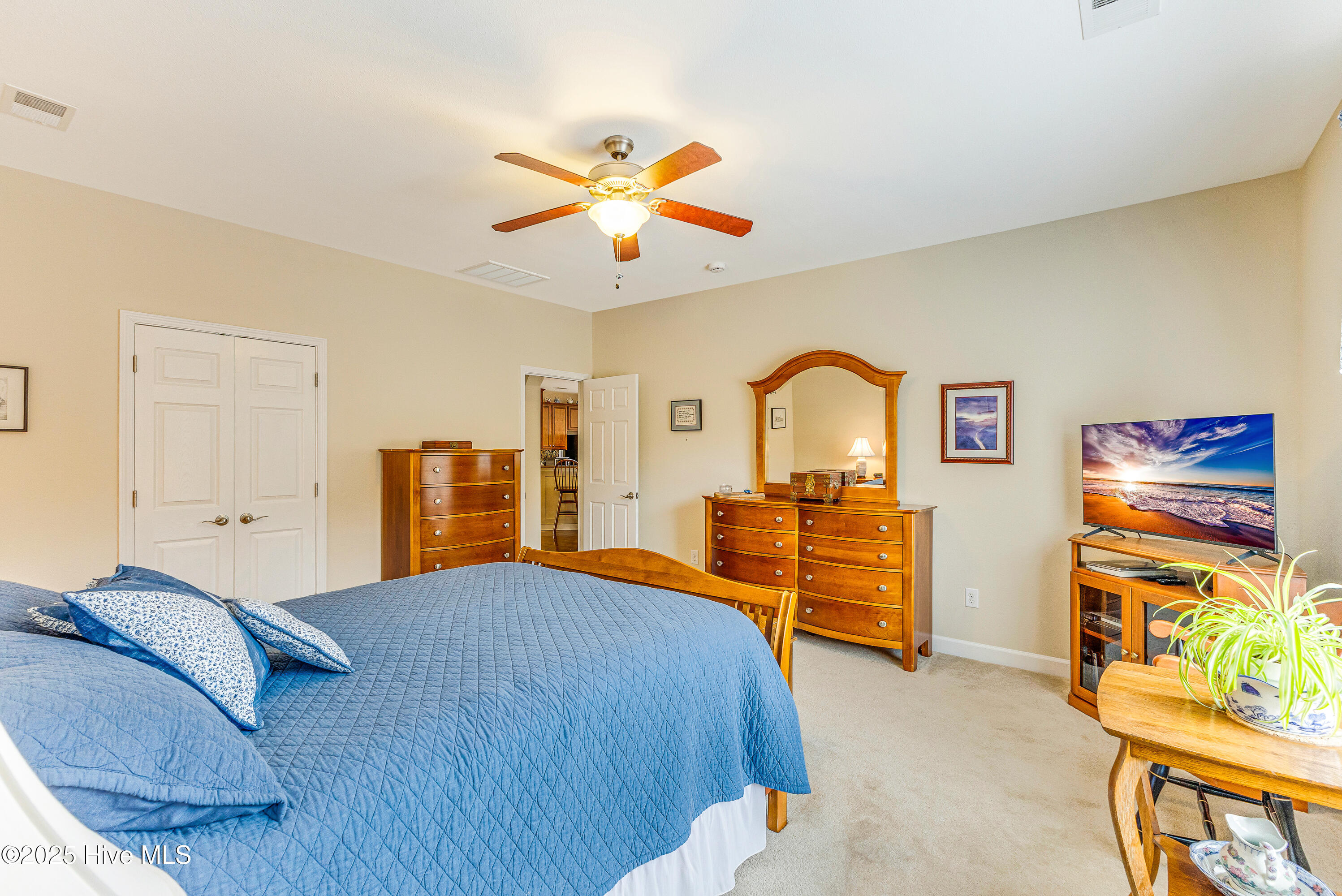 100547221 | Photo 20