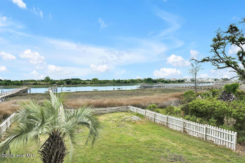 100570614 | Photo 27