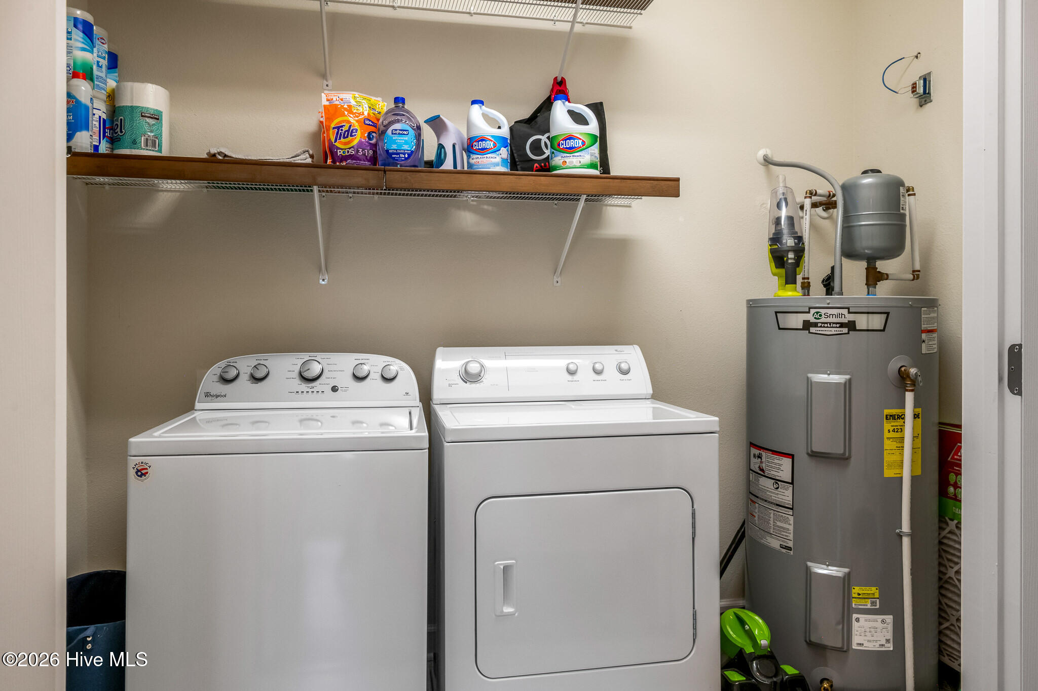 100568438 | Photo 34