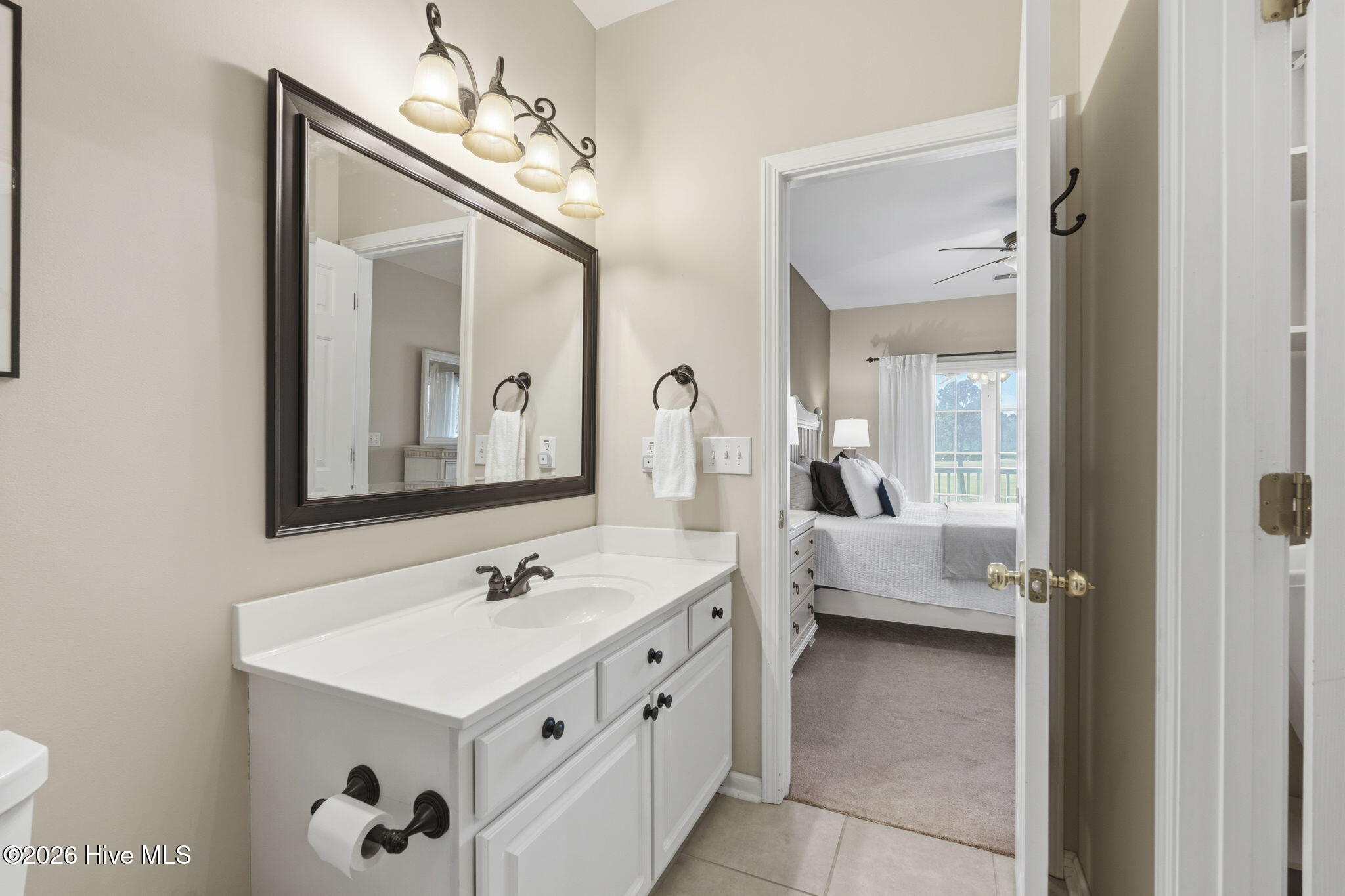 100569052 | Photo 21