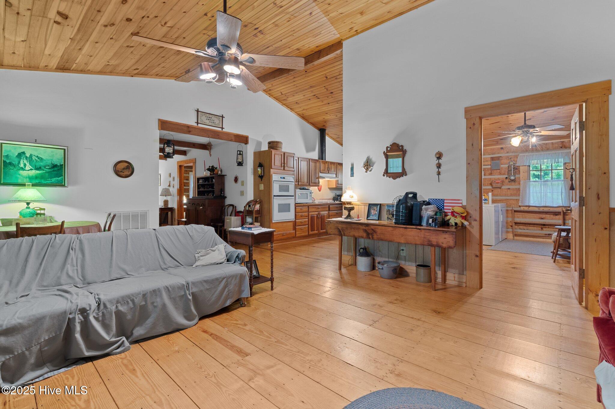 2726 Niagara Carthage Road