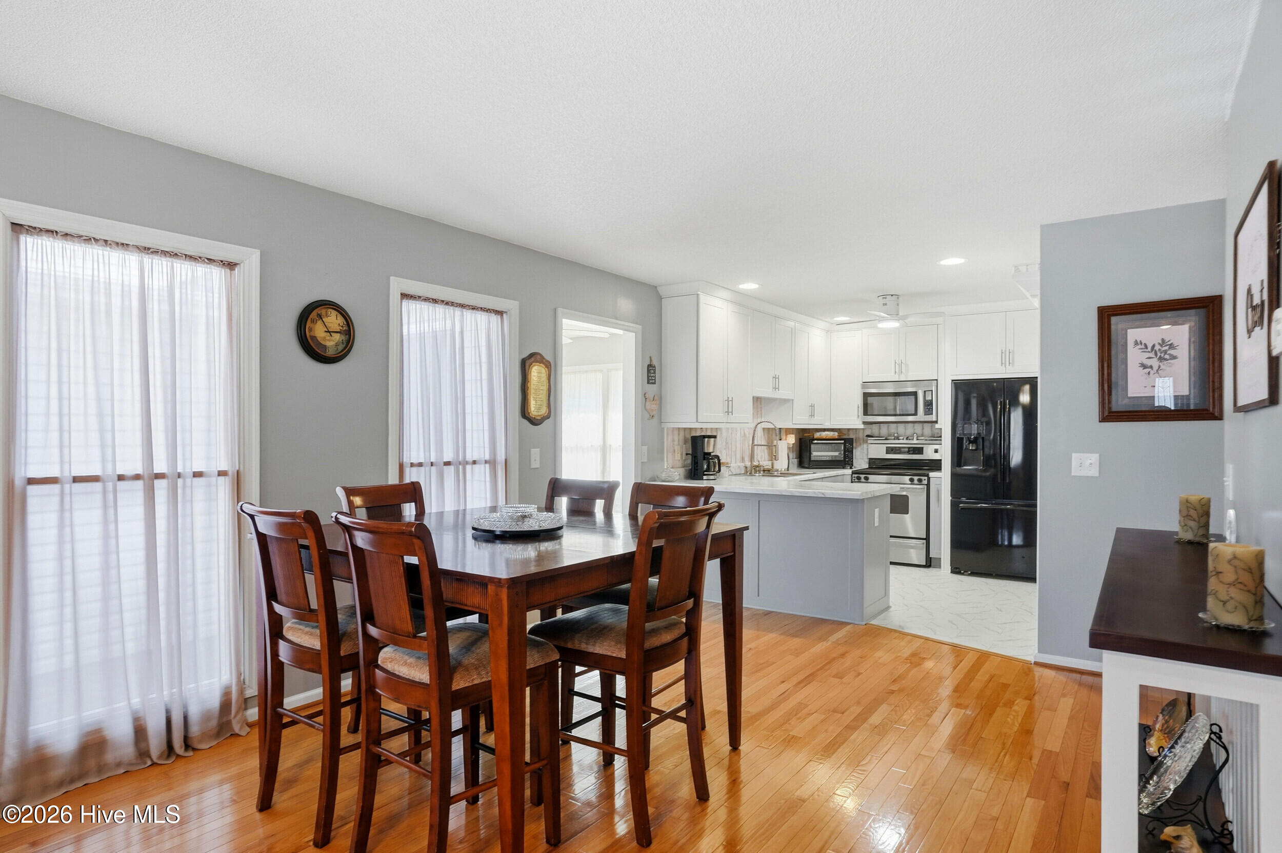 100551882 | Photo 18