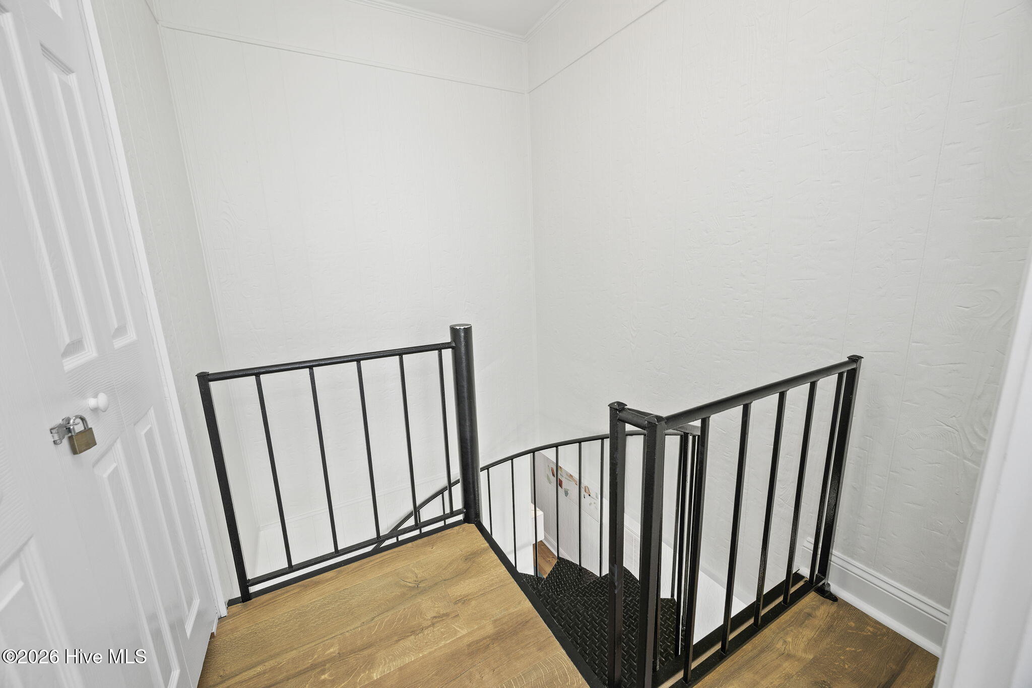 100552942 | Photo 43