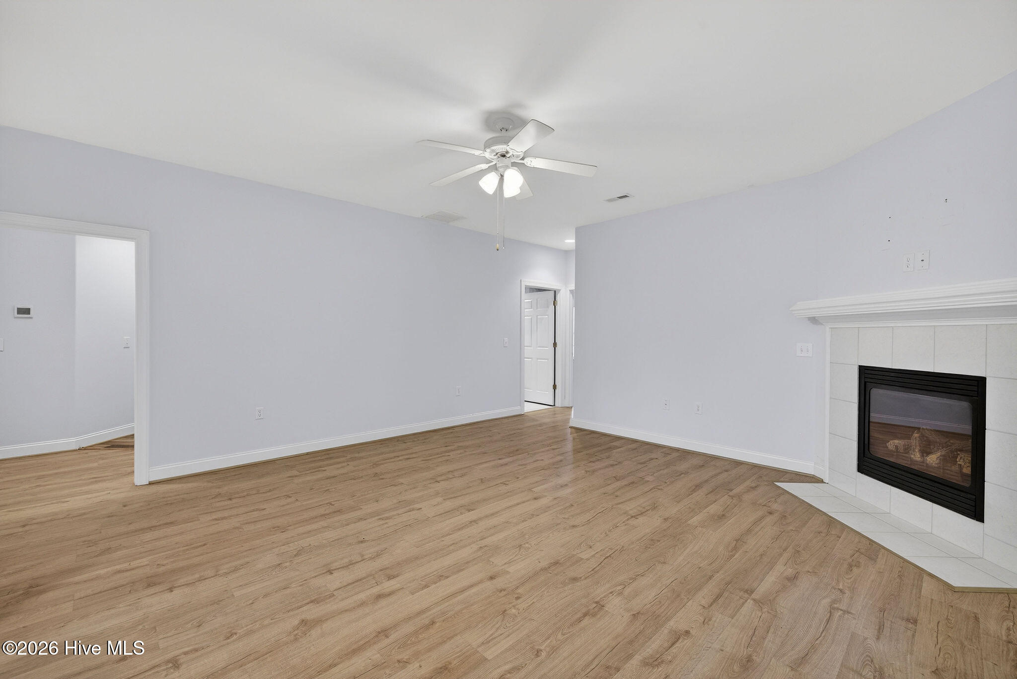 100561497 | Photo 14