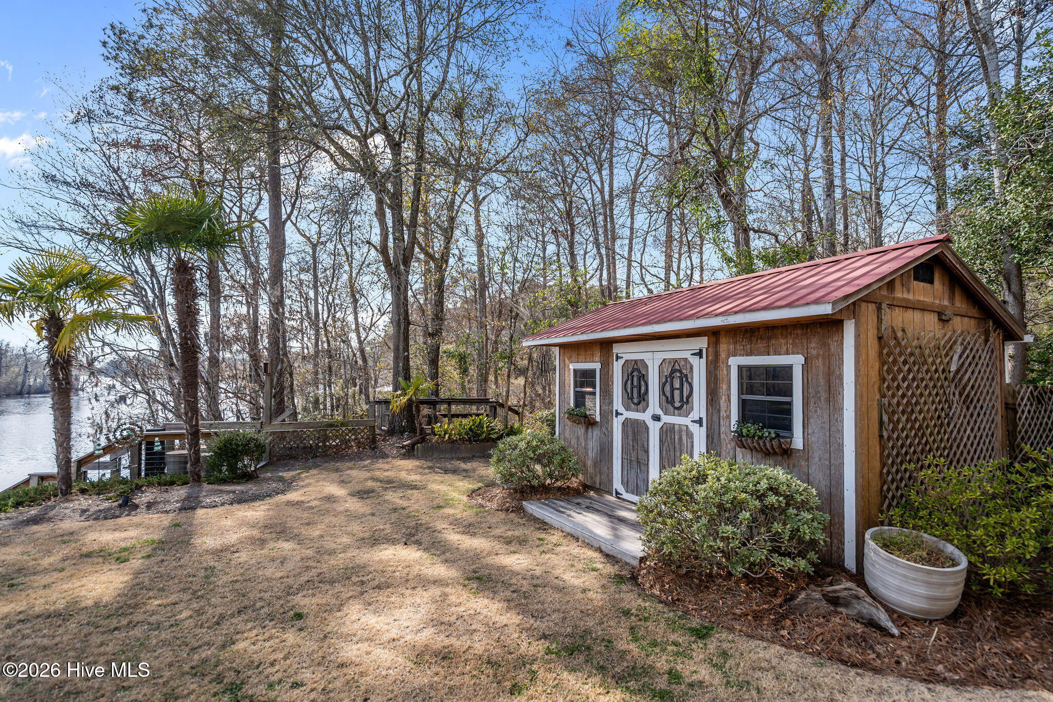 100555800 | Photo 63