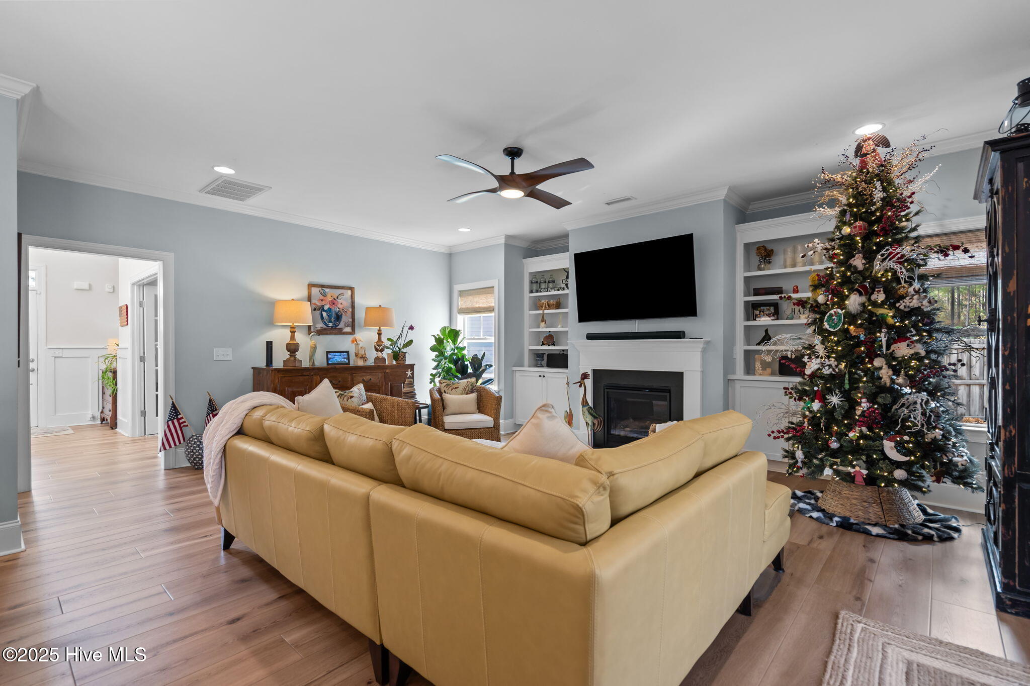 100543629 | Photo 18