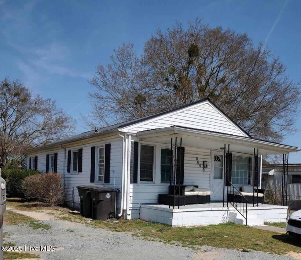 Homes for sale in La Grange, NC | 504 W Queen St, La Grange, NC 28551 | MLS# 100521638