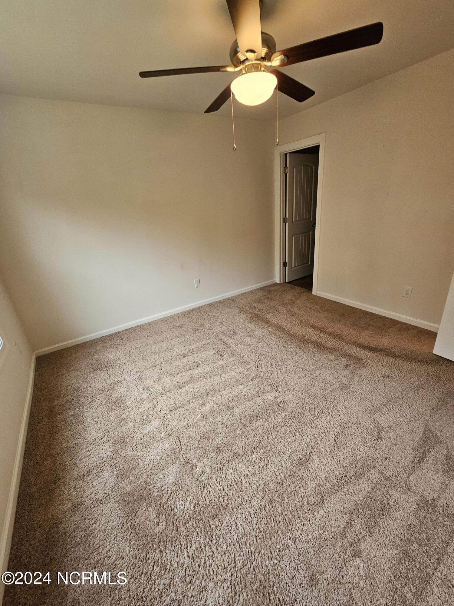 100548759 | Photo 10