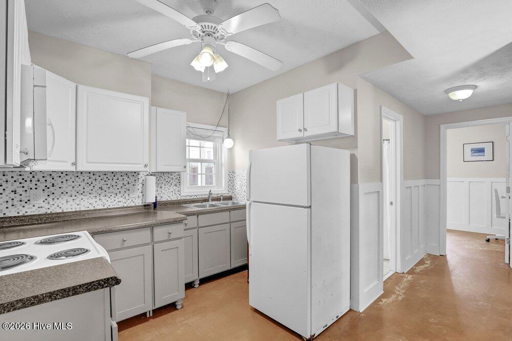 8007 8th Street, Surf City, NC, 28445