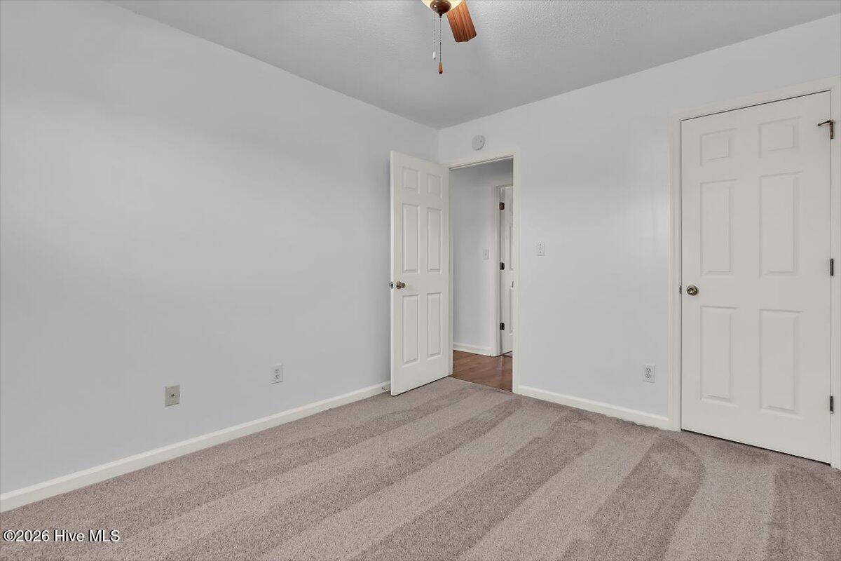 100552346 | Photo 33