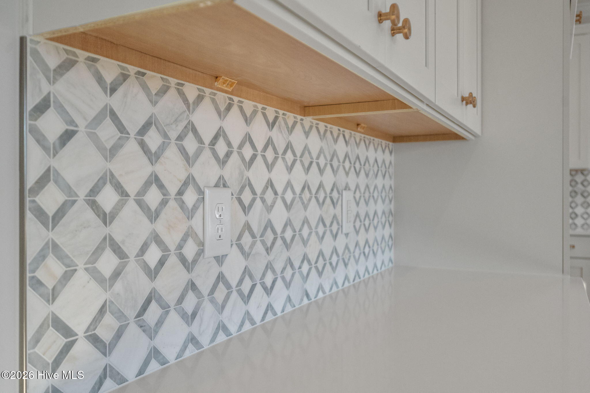 100566681 | Photo 53