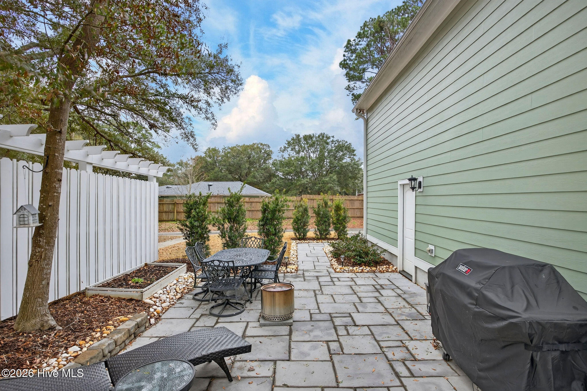 100552551 | Photo 46