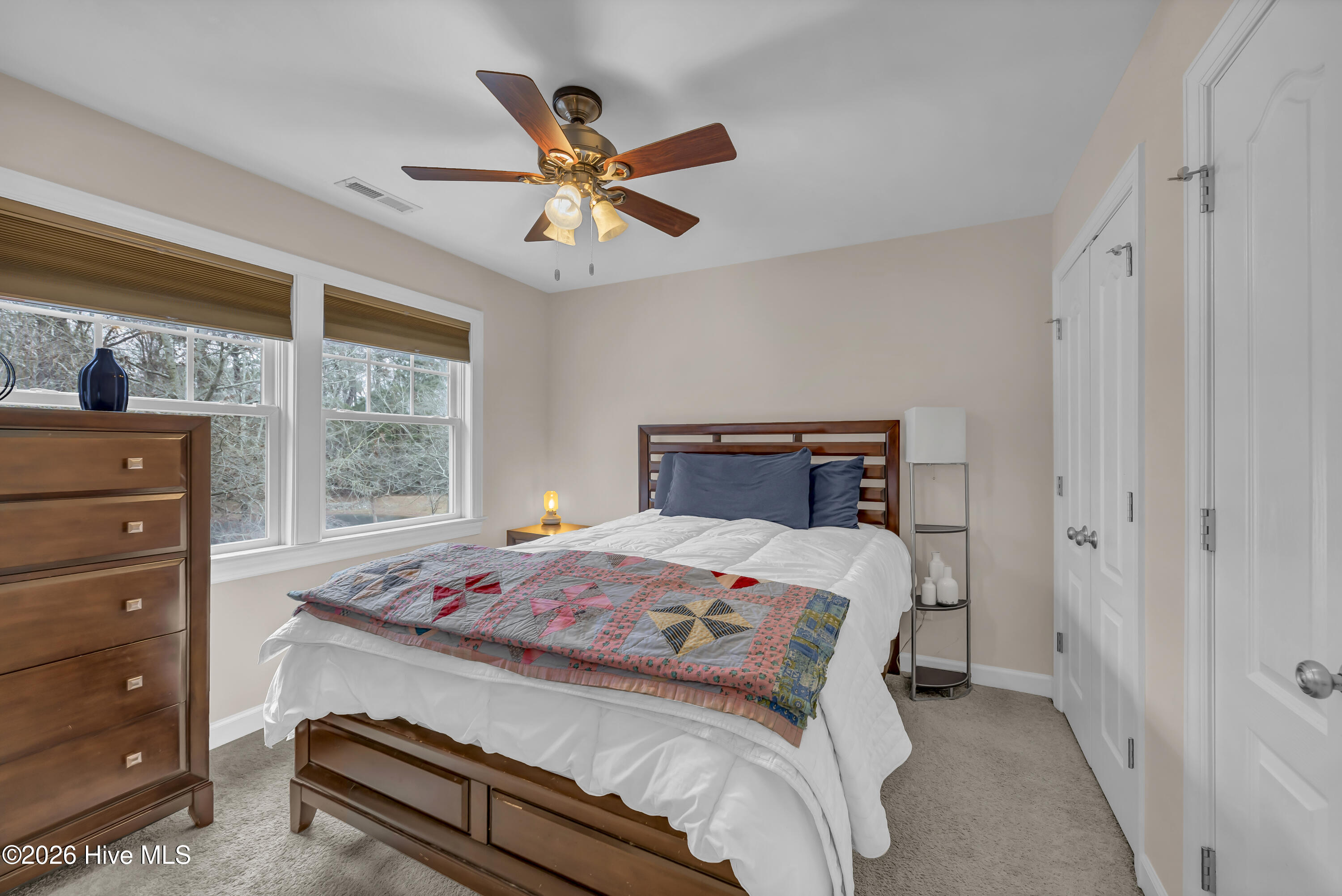 100551569 | Photo 28