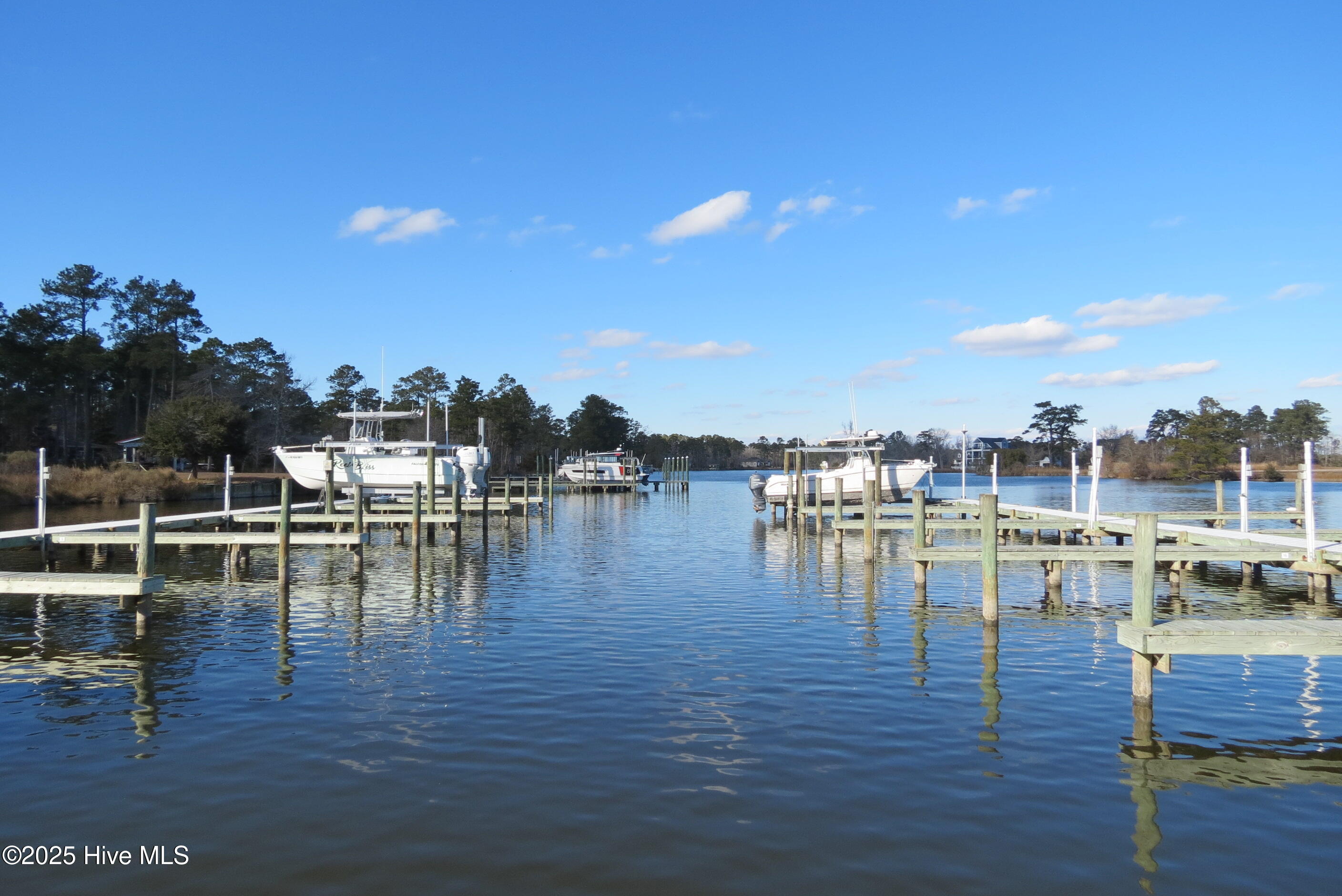 109 Winding Creek Drive, Oriental, NC, 28571