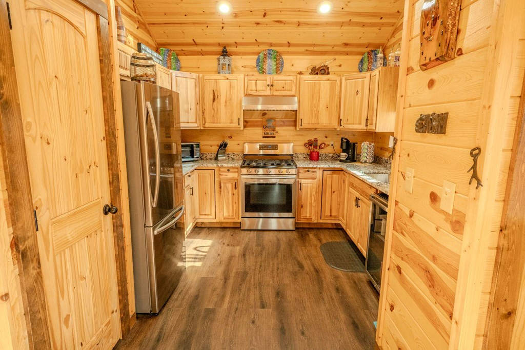 262 Zekes Trail, Marble, NC 28905 Listing Photo  10
