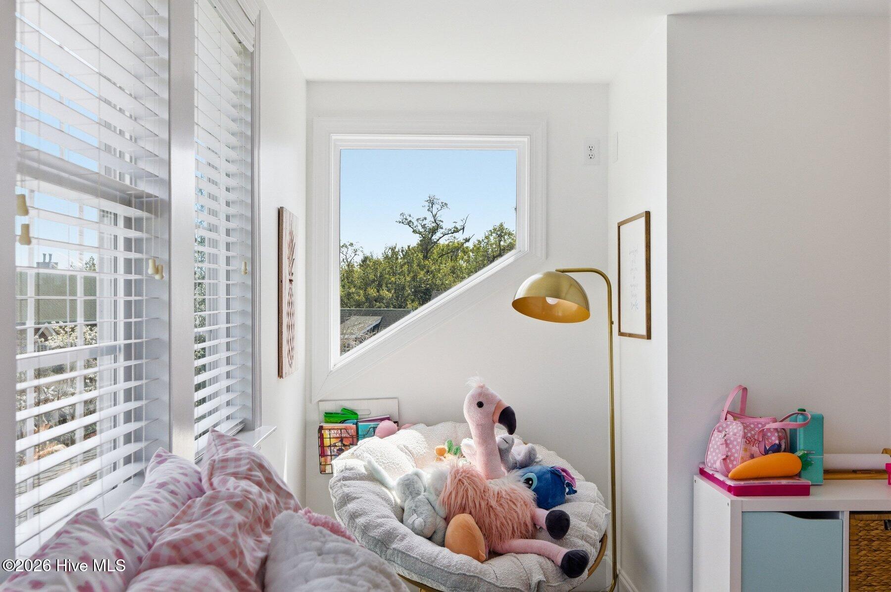 100564034 | Photo 36