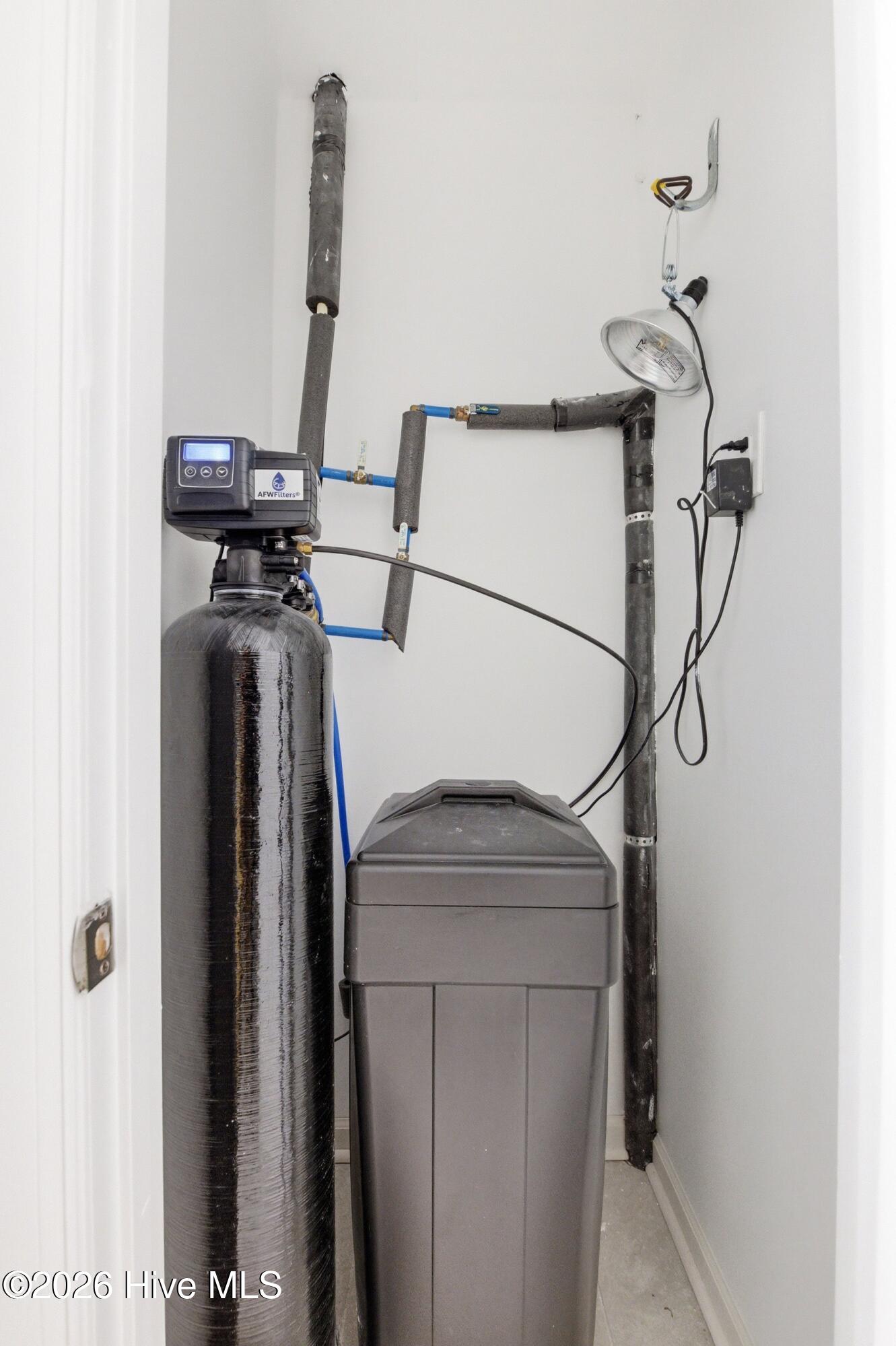 100570503 | Photo 47