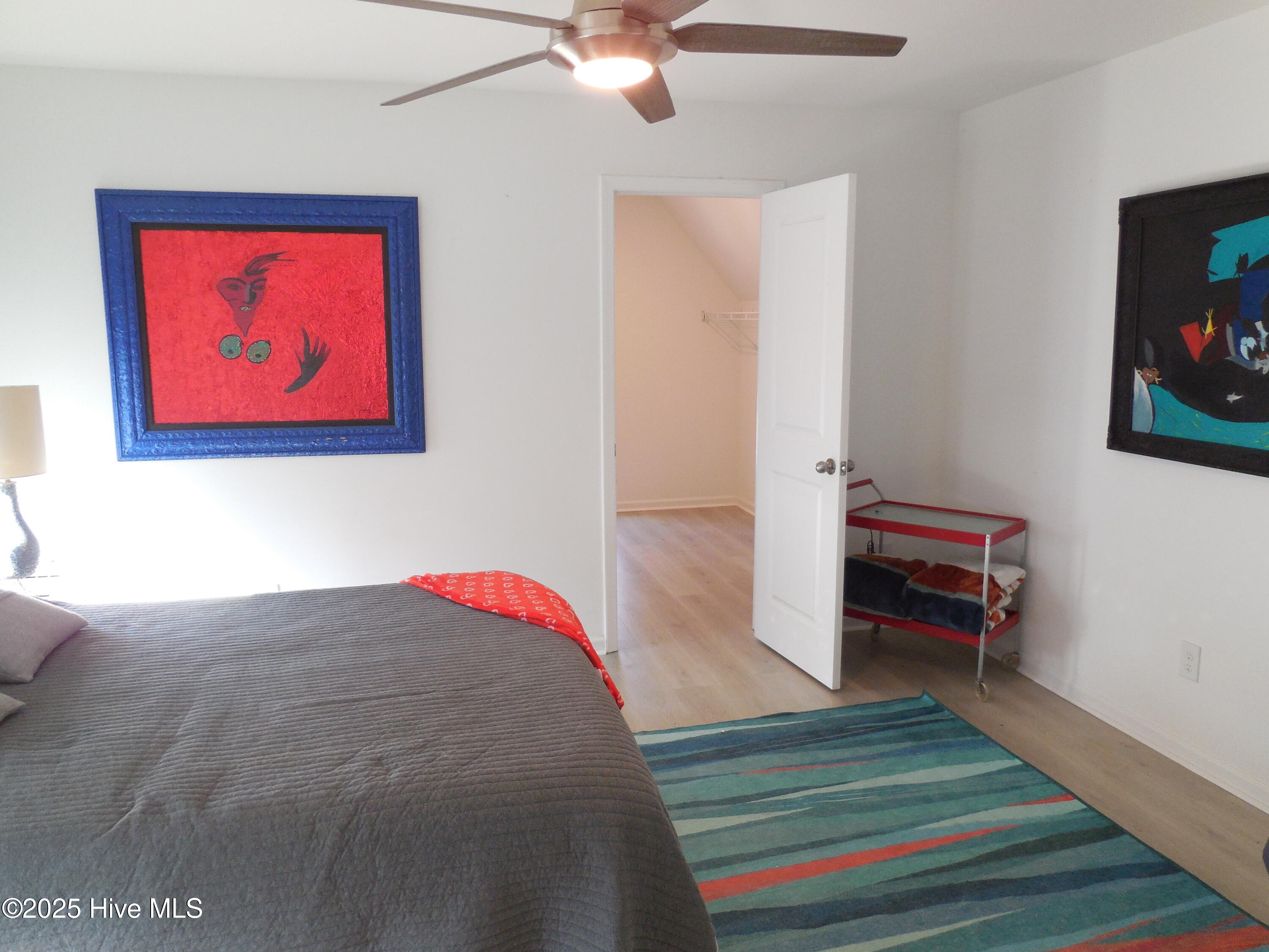 100535300 | Photo 17