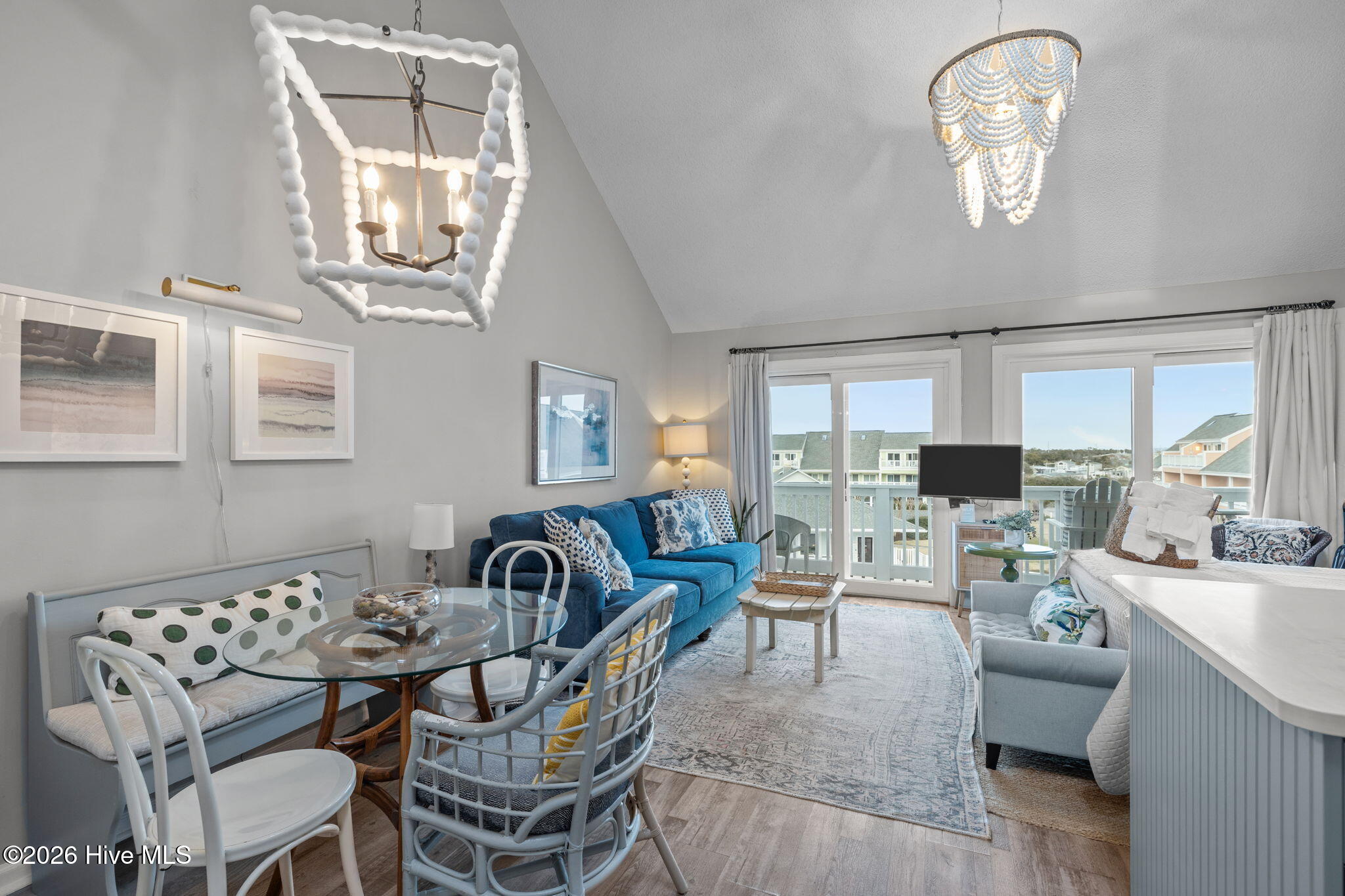 100552475 | Photo 17