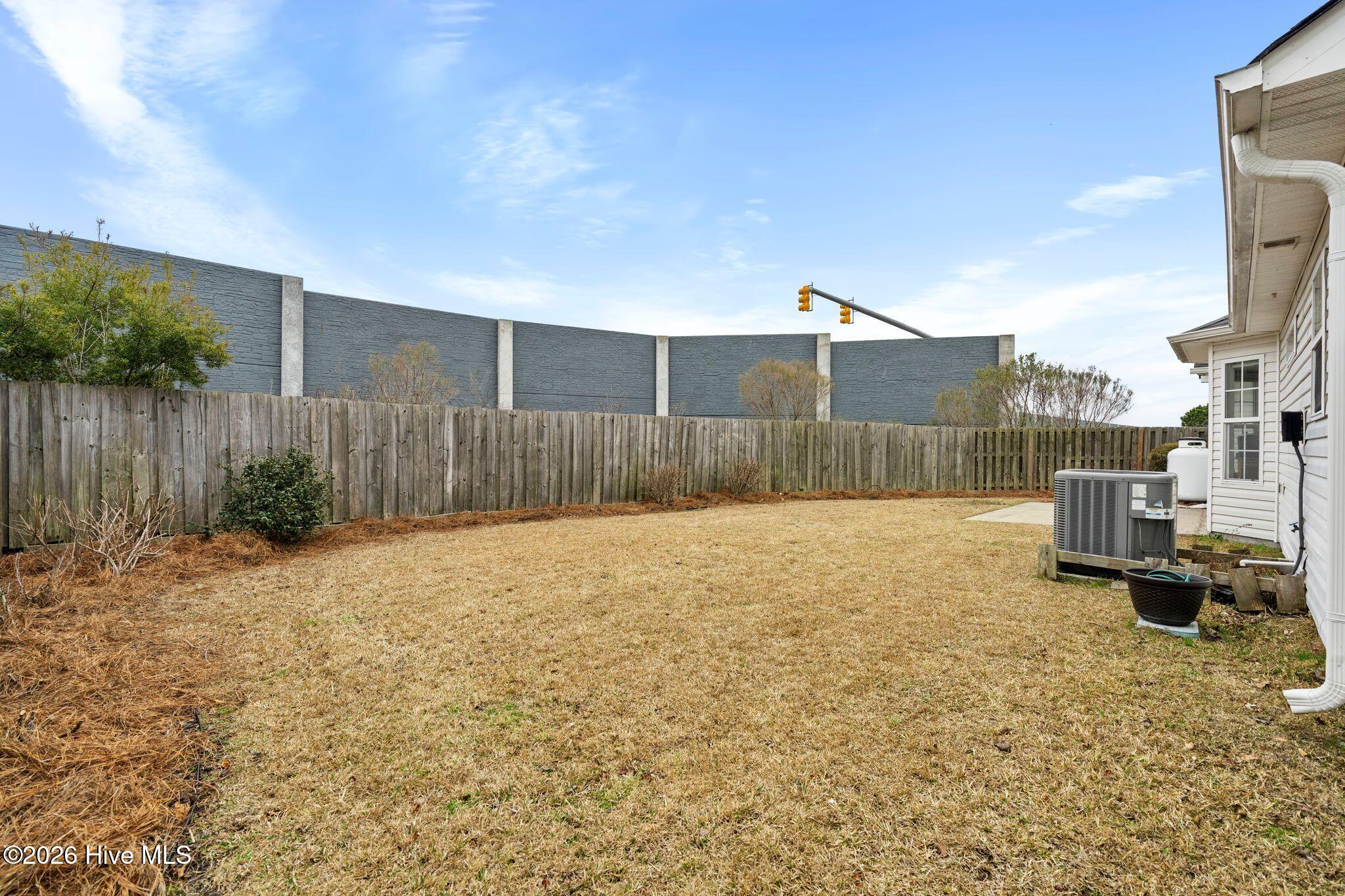 100557294 | Photo 48