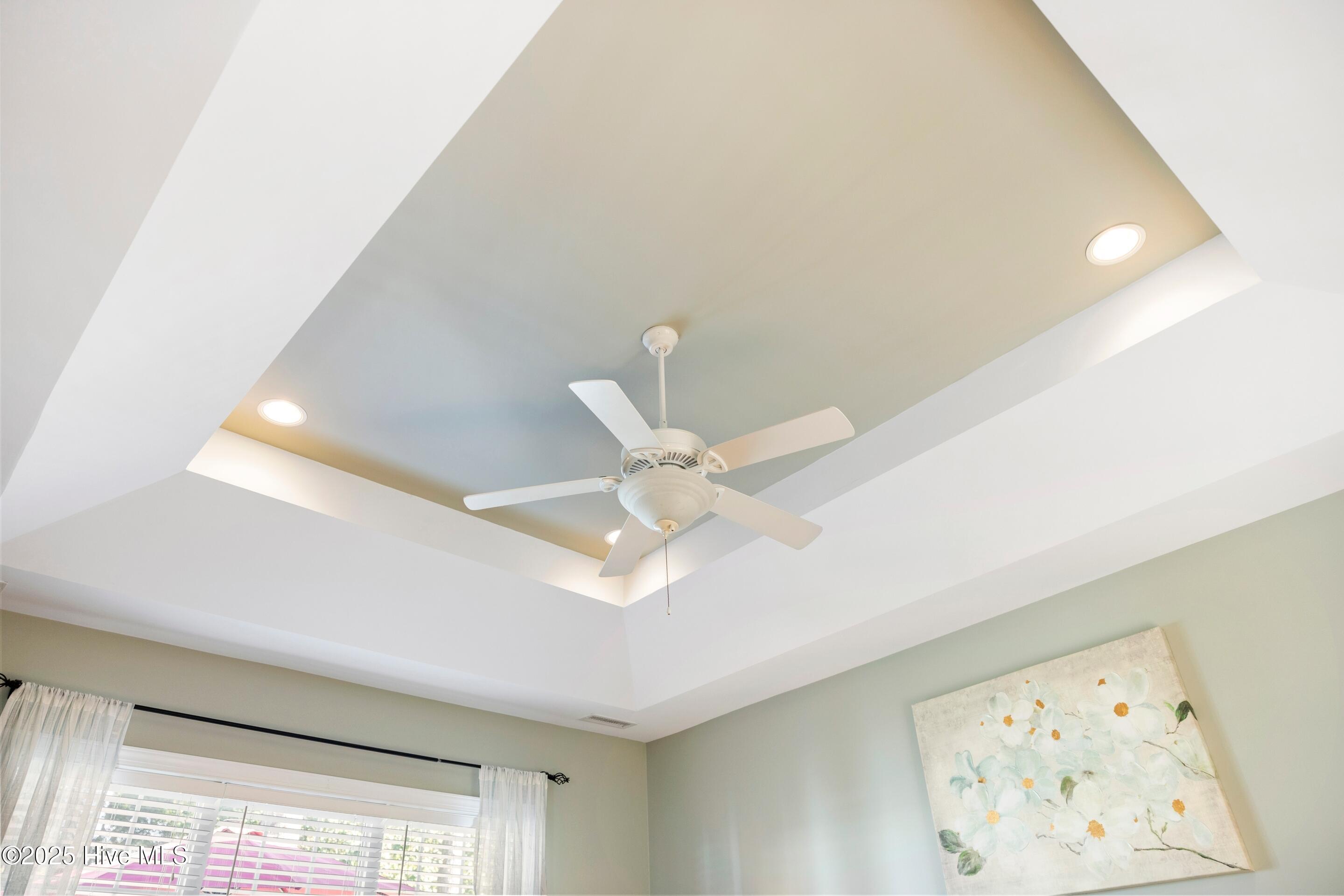 100538376 | Photo 28