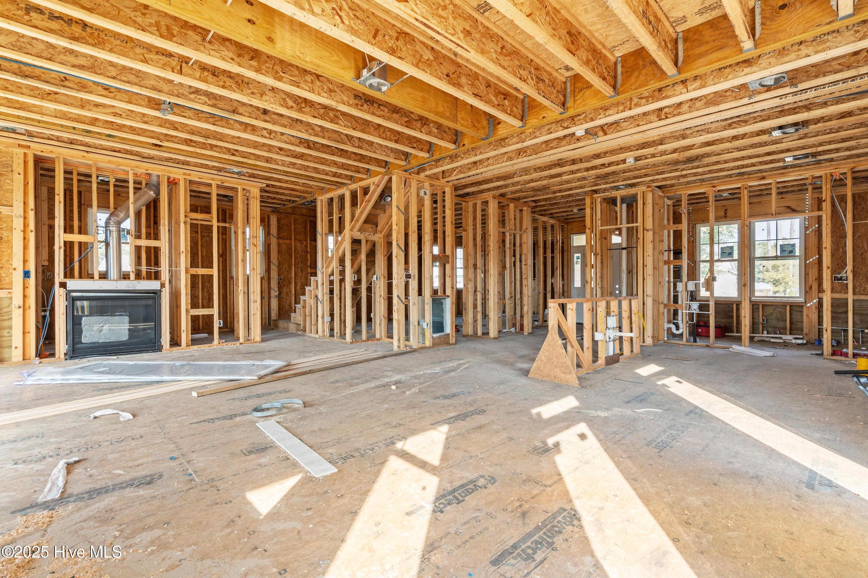 100543069 | Photo 41