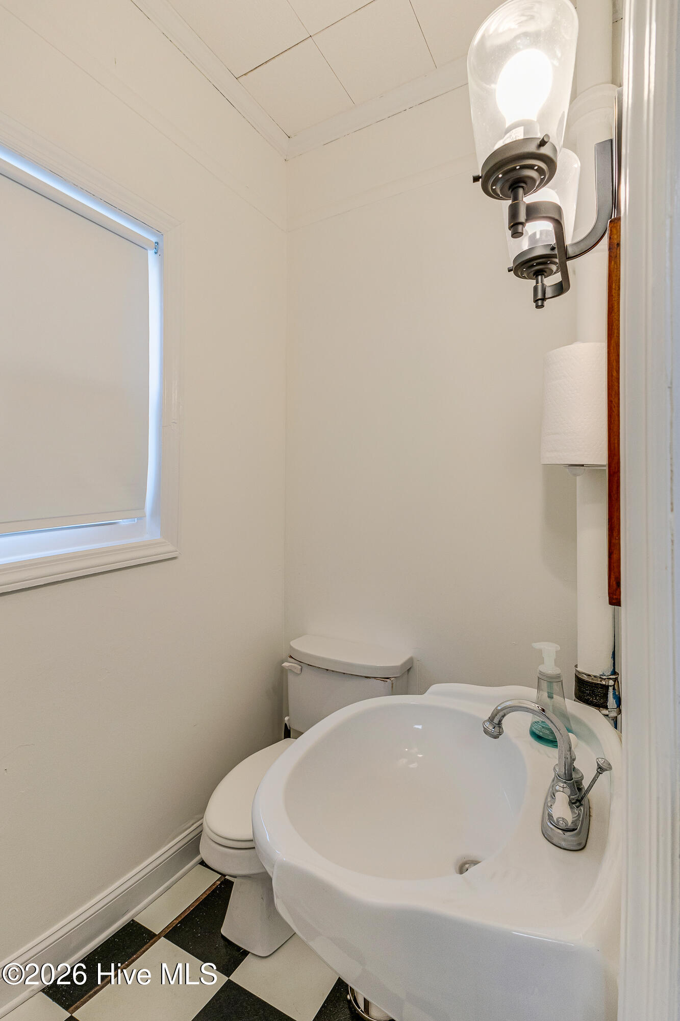 100517348 | Photo 41