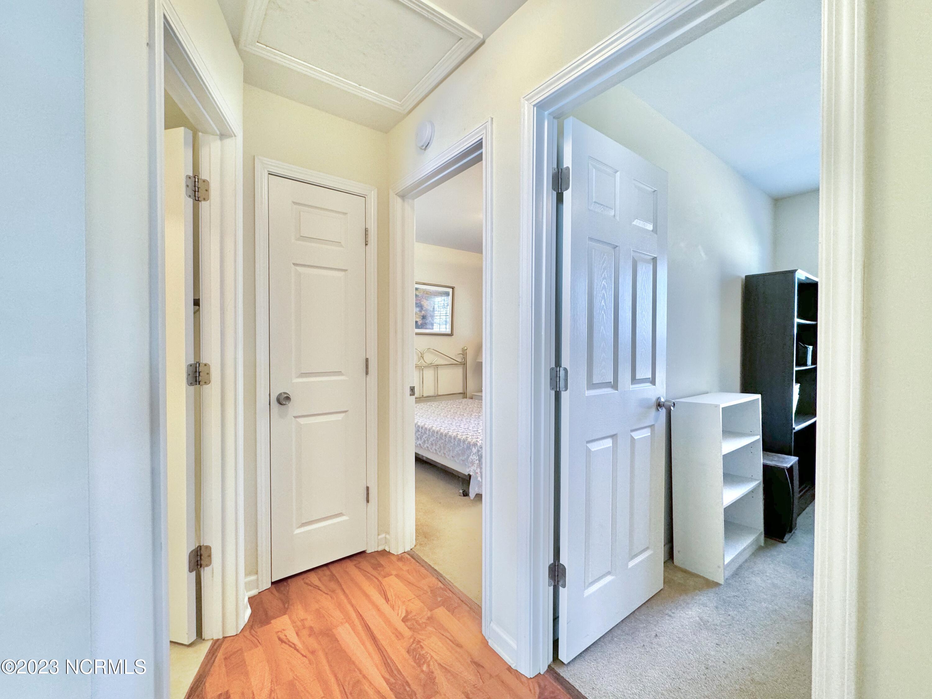 100546069 | Photo 38