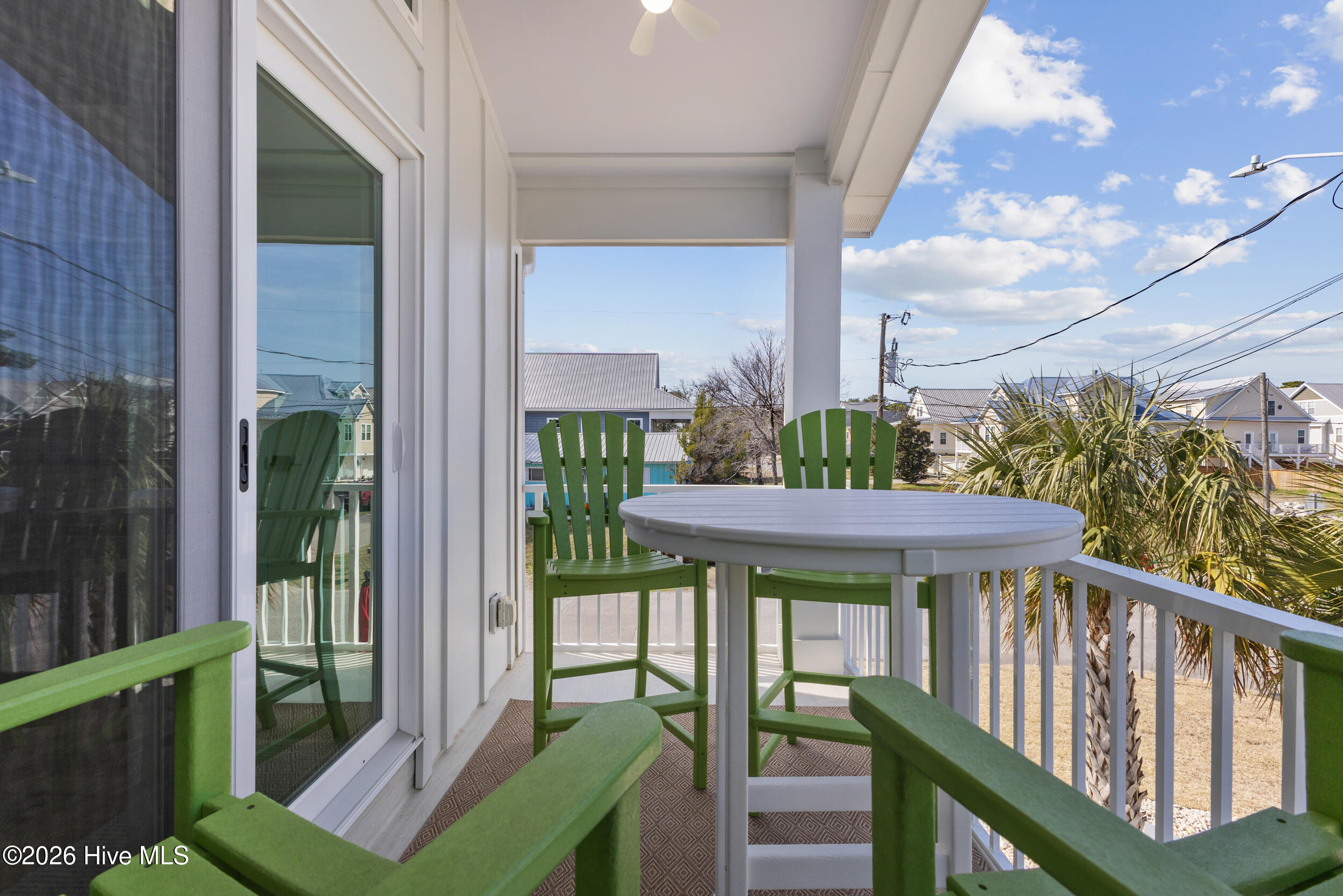 100558032 | Photo 36