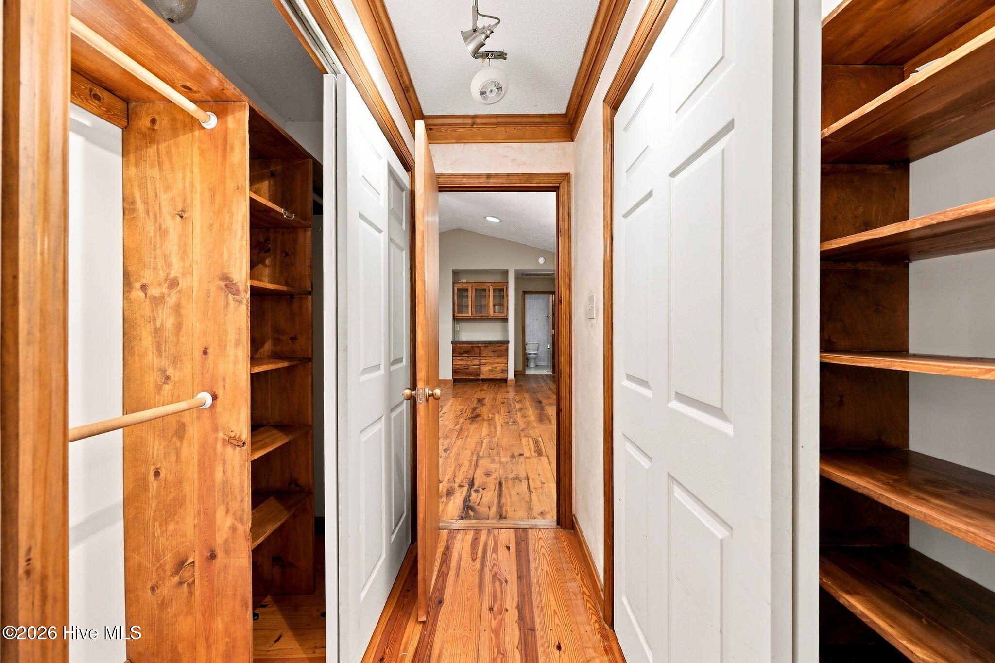6001 Mainsail Point Road,Oriental