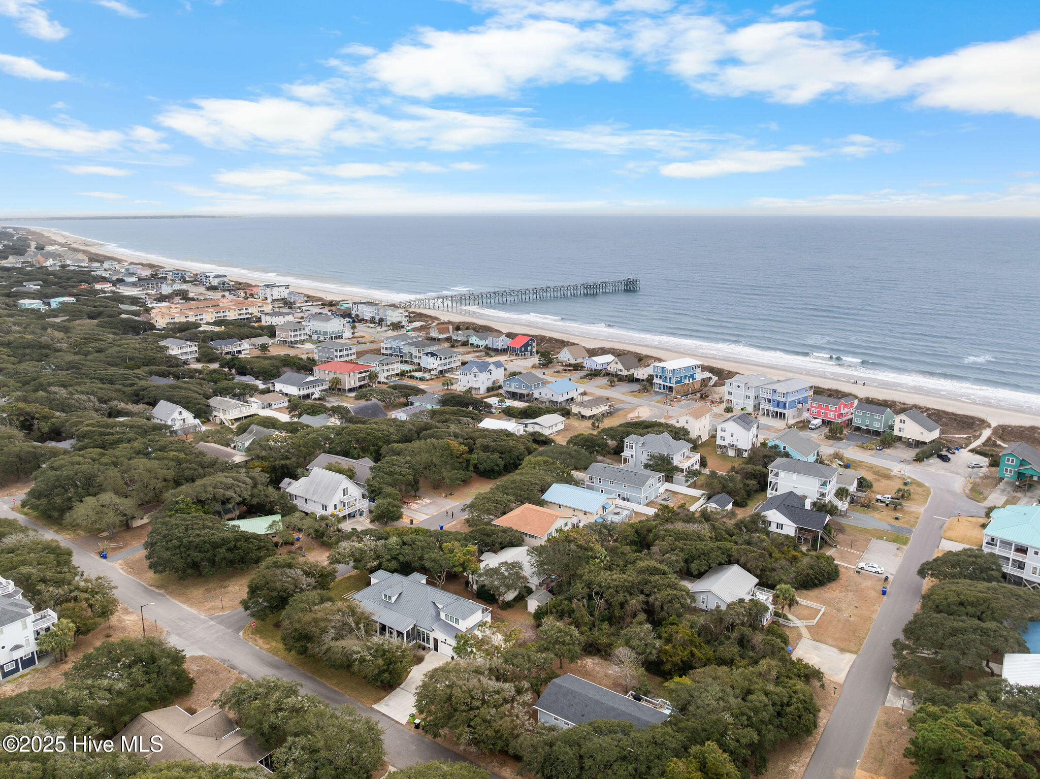 100546976 | Photo 38