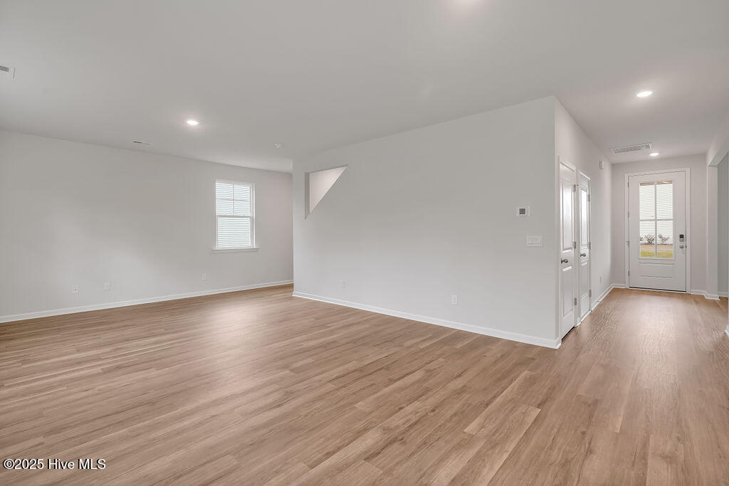 100562500 | Photo 11