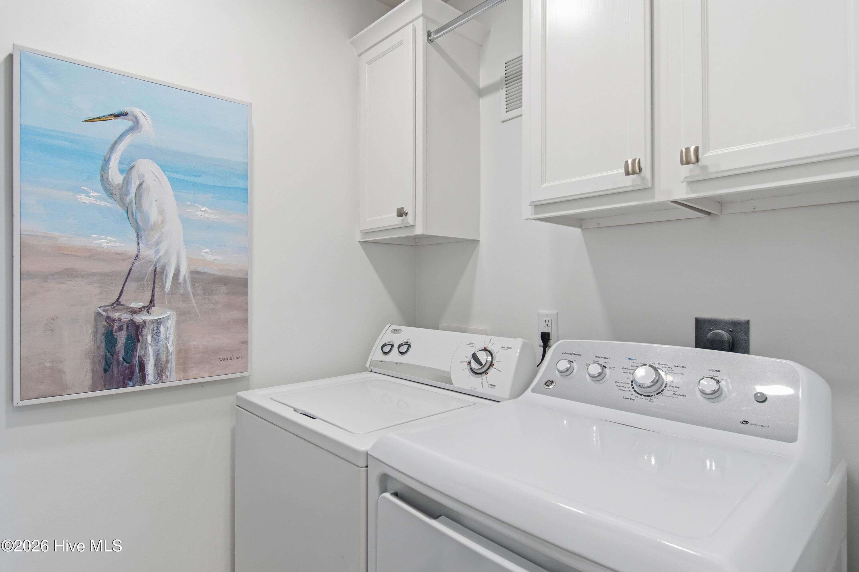 100562563 | Photo 30