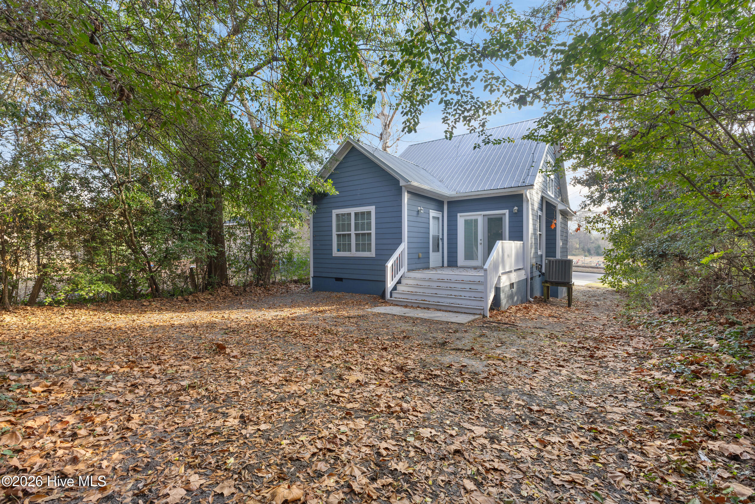 100548014 | Photo 26