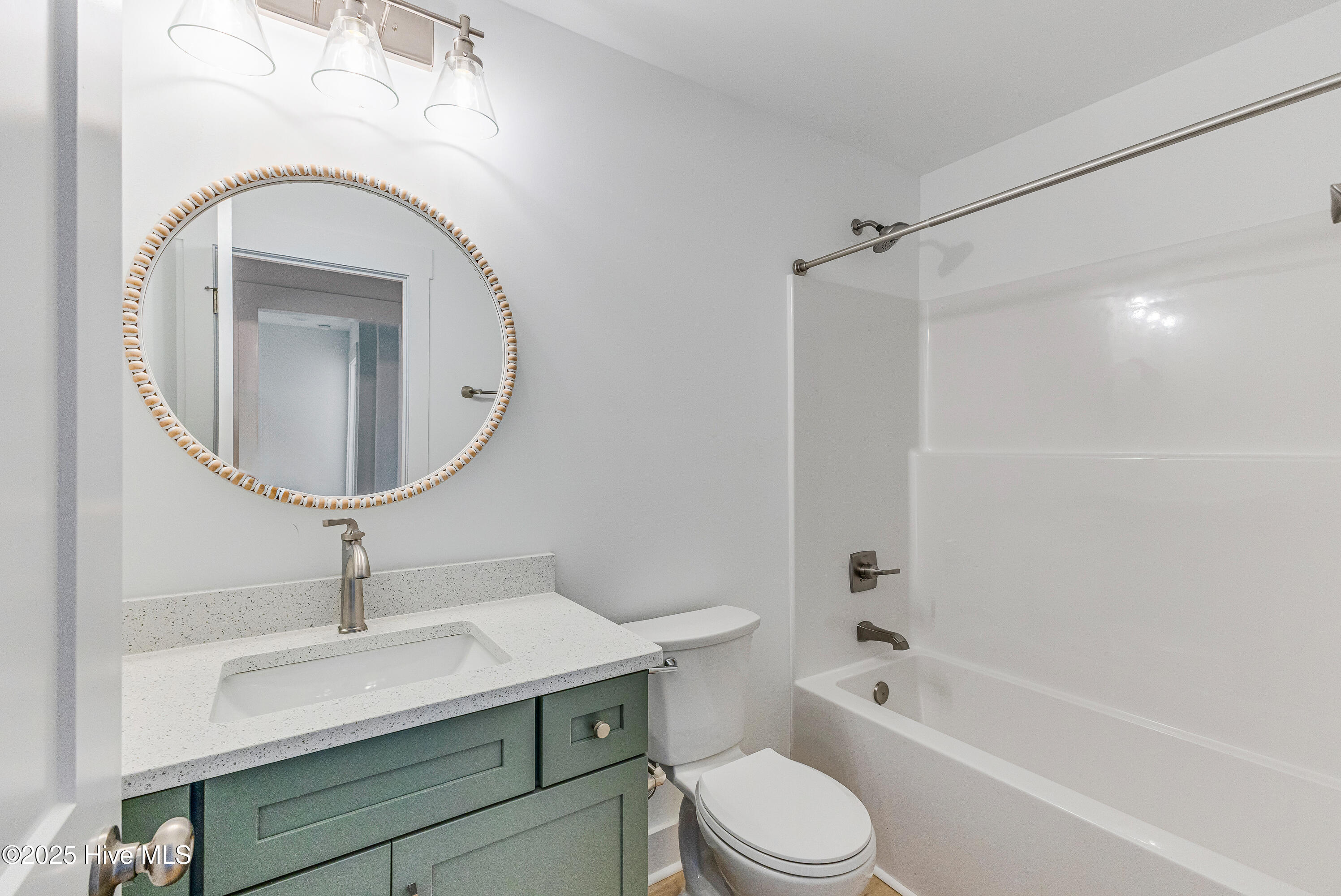 100534543 | Photo 38