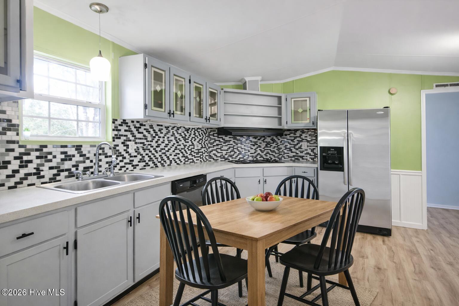 100552632 | Photo 13