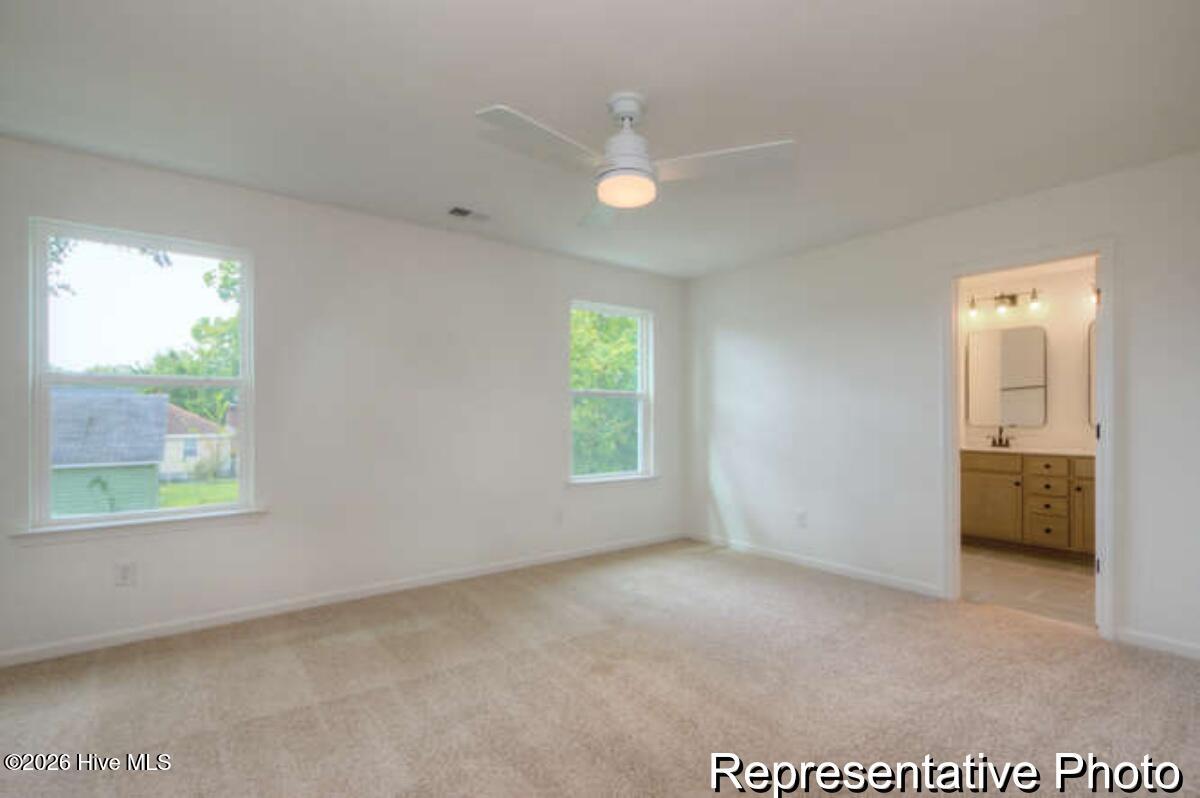 100558082 | Photo 19