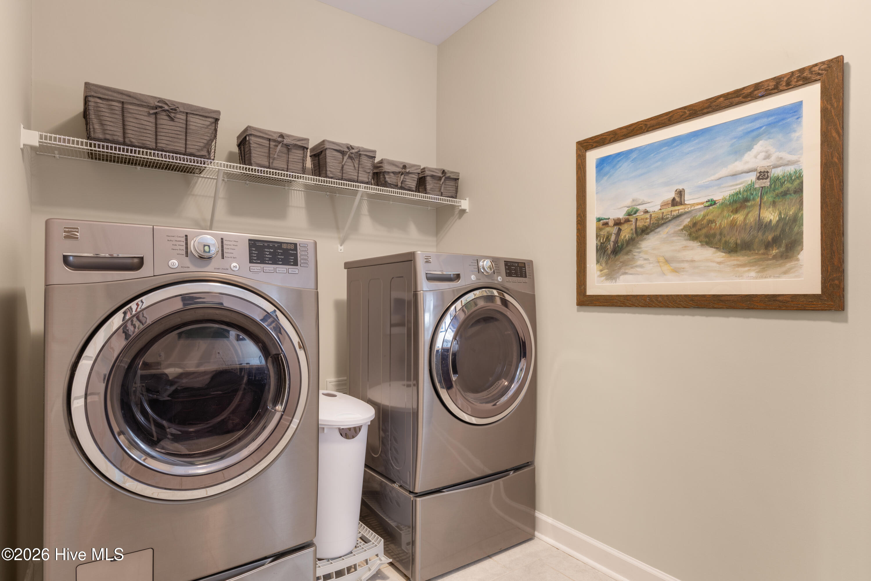 100555915 | Photo 34