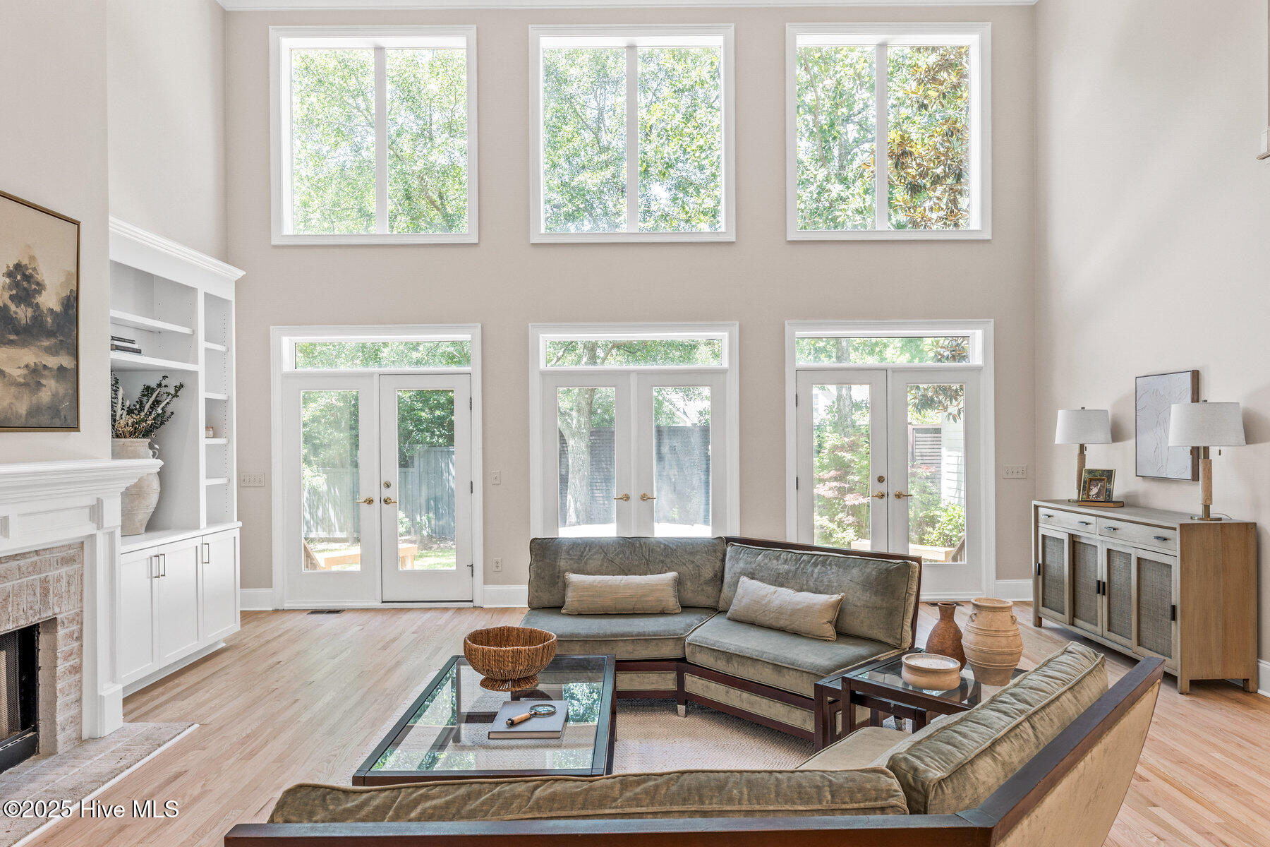 100495433 | Photo 15