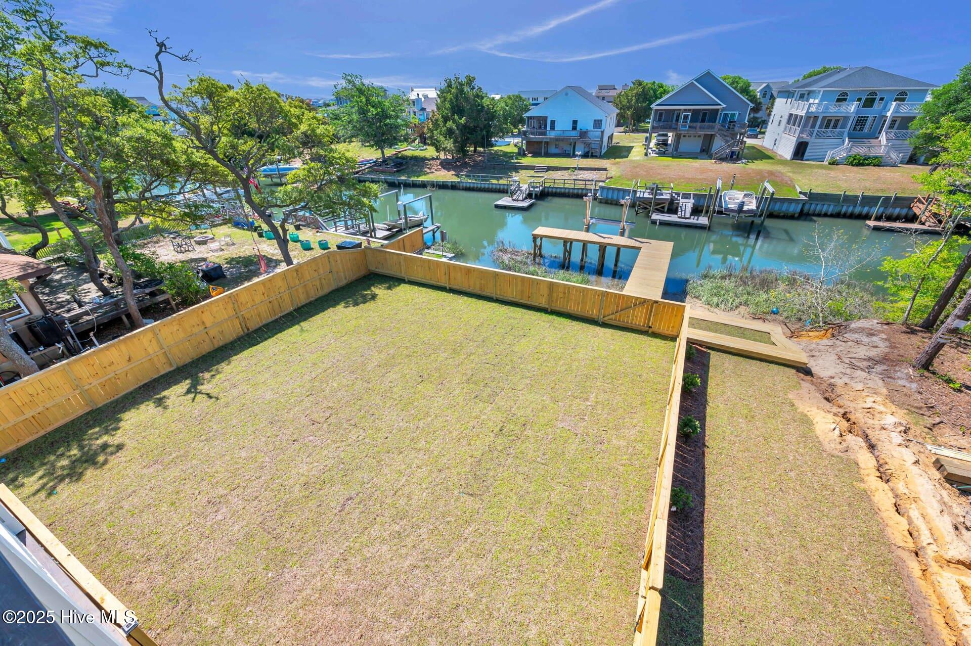 100547120 | Photo 70