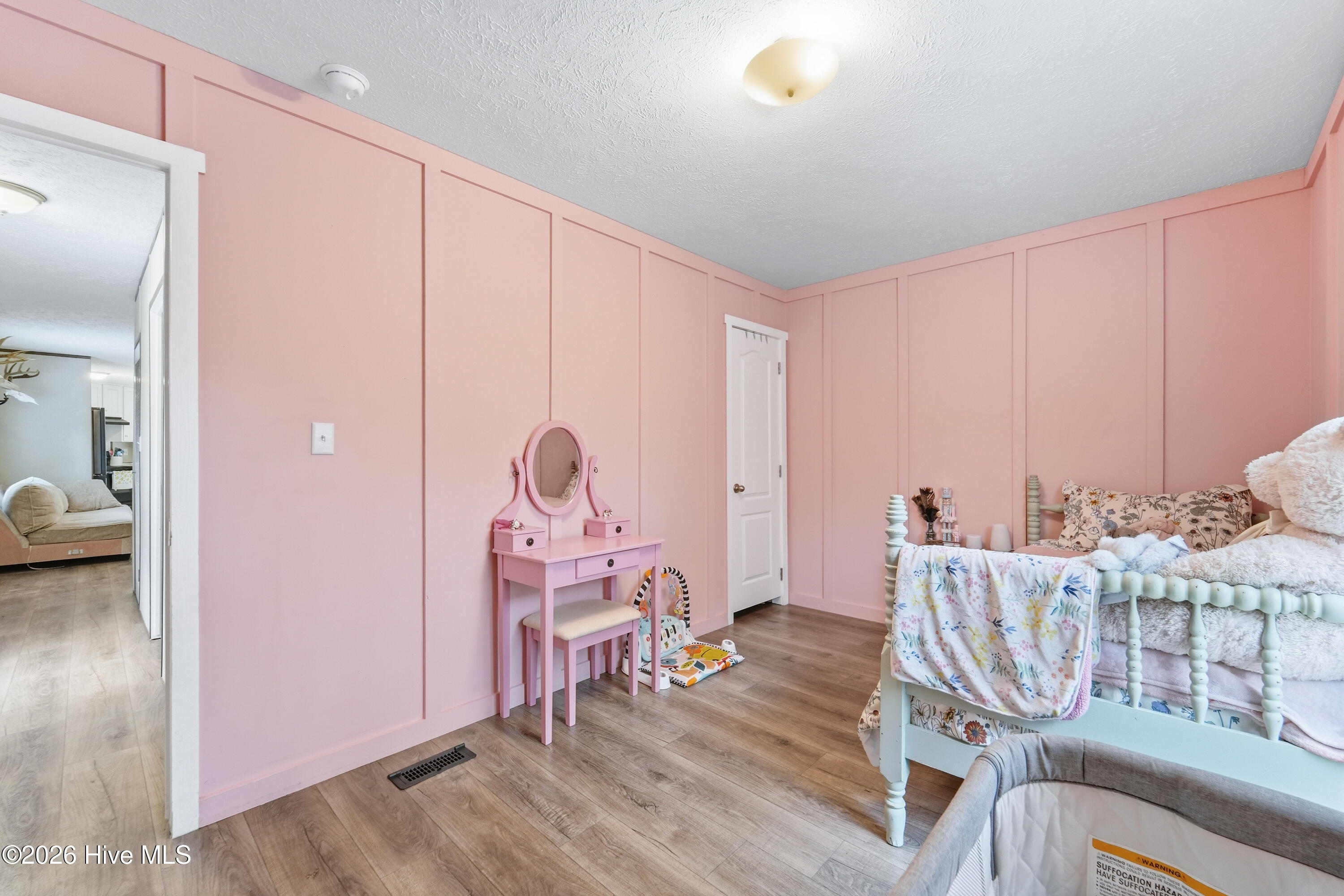 100566814 | Photo 54