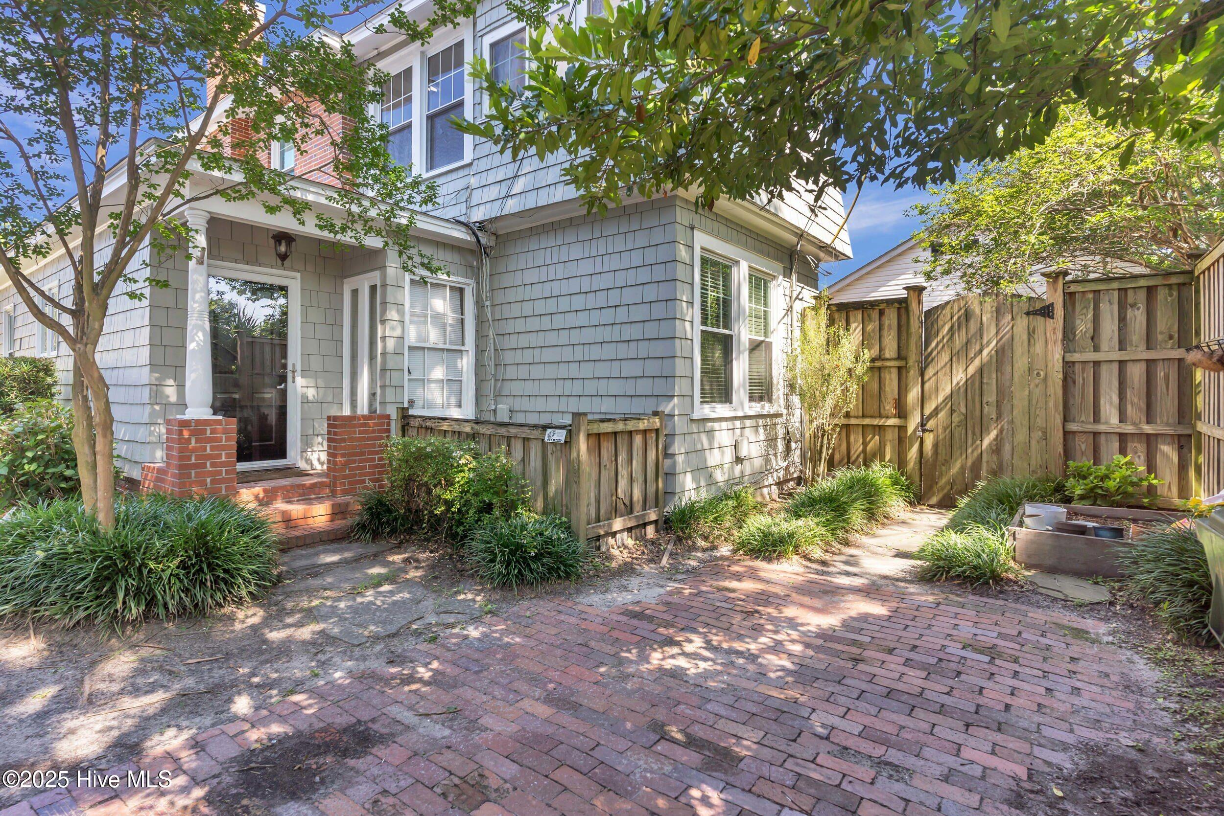 100514178 | Photo 78