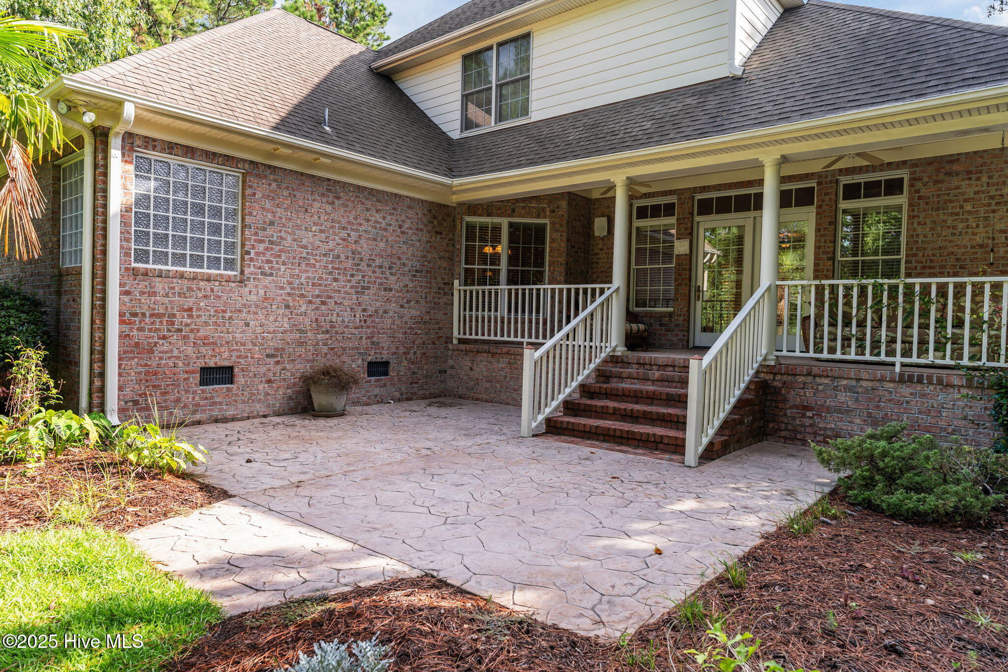 100524076 | Photo 44