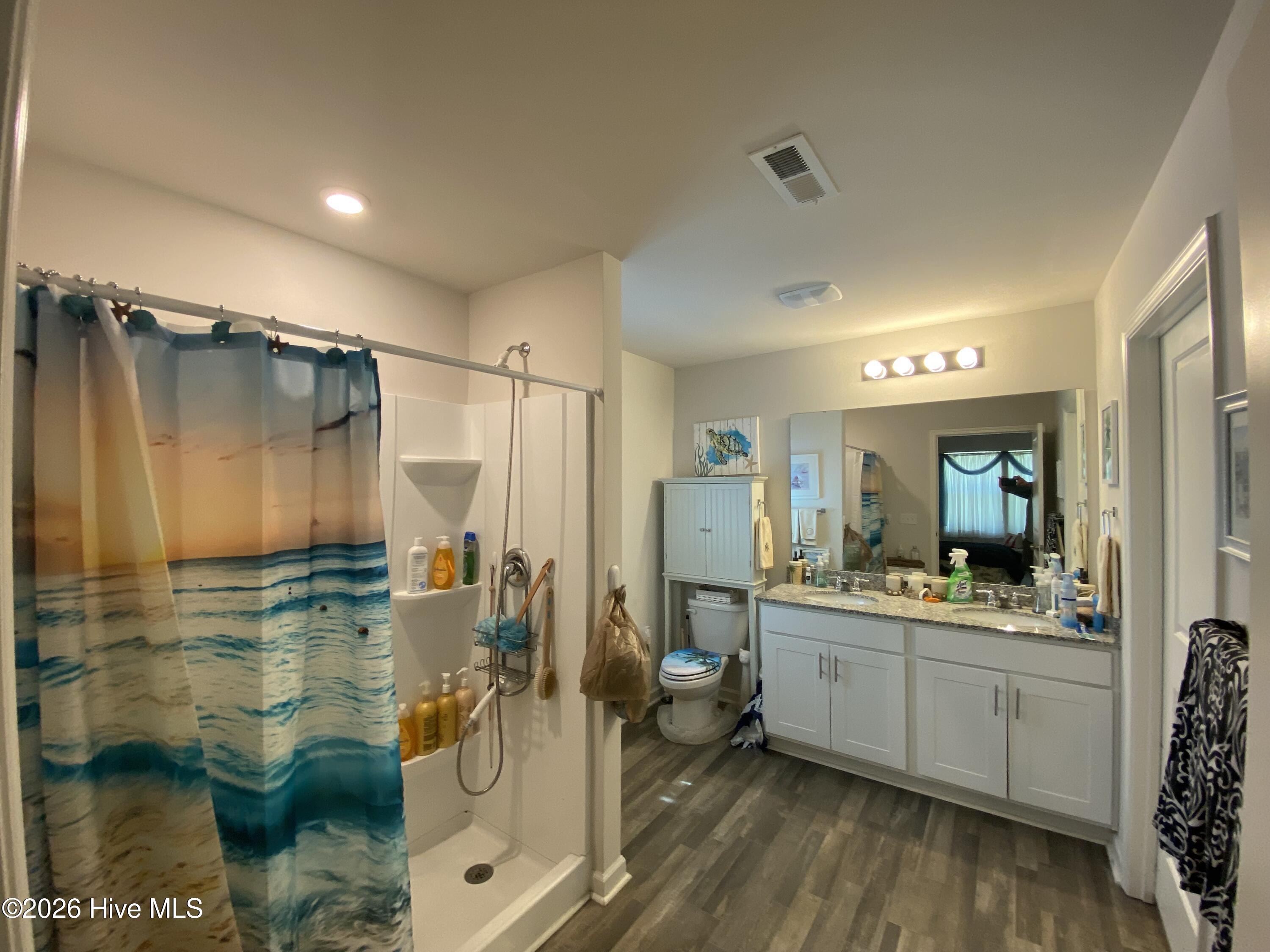 100566692 | Photo 48