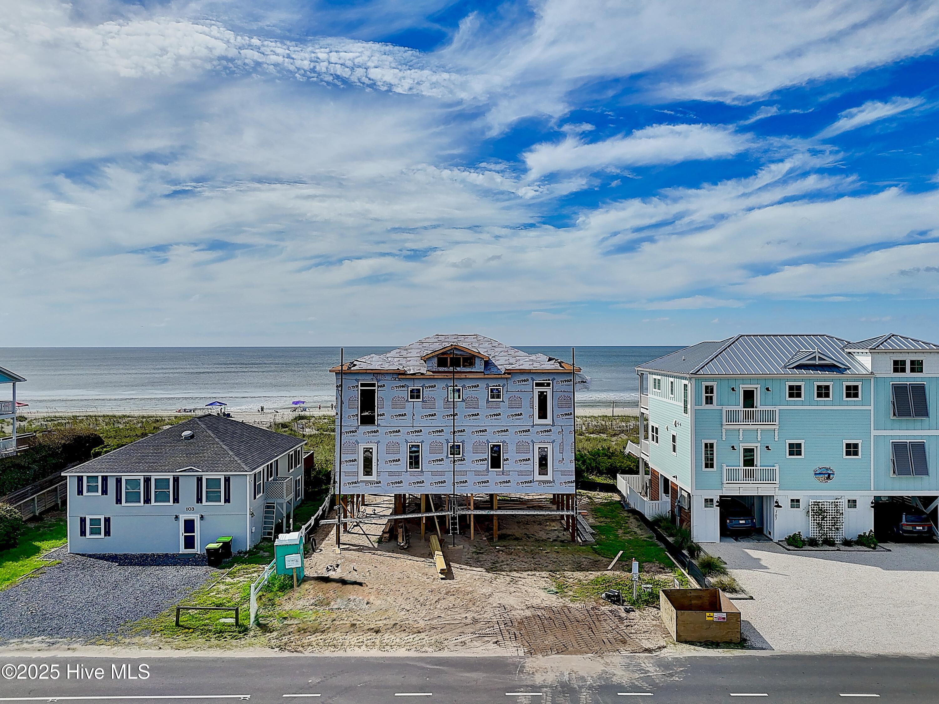 100525710 | Photo 22