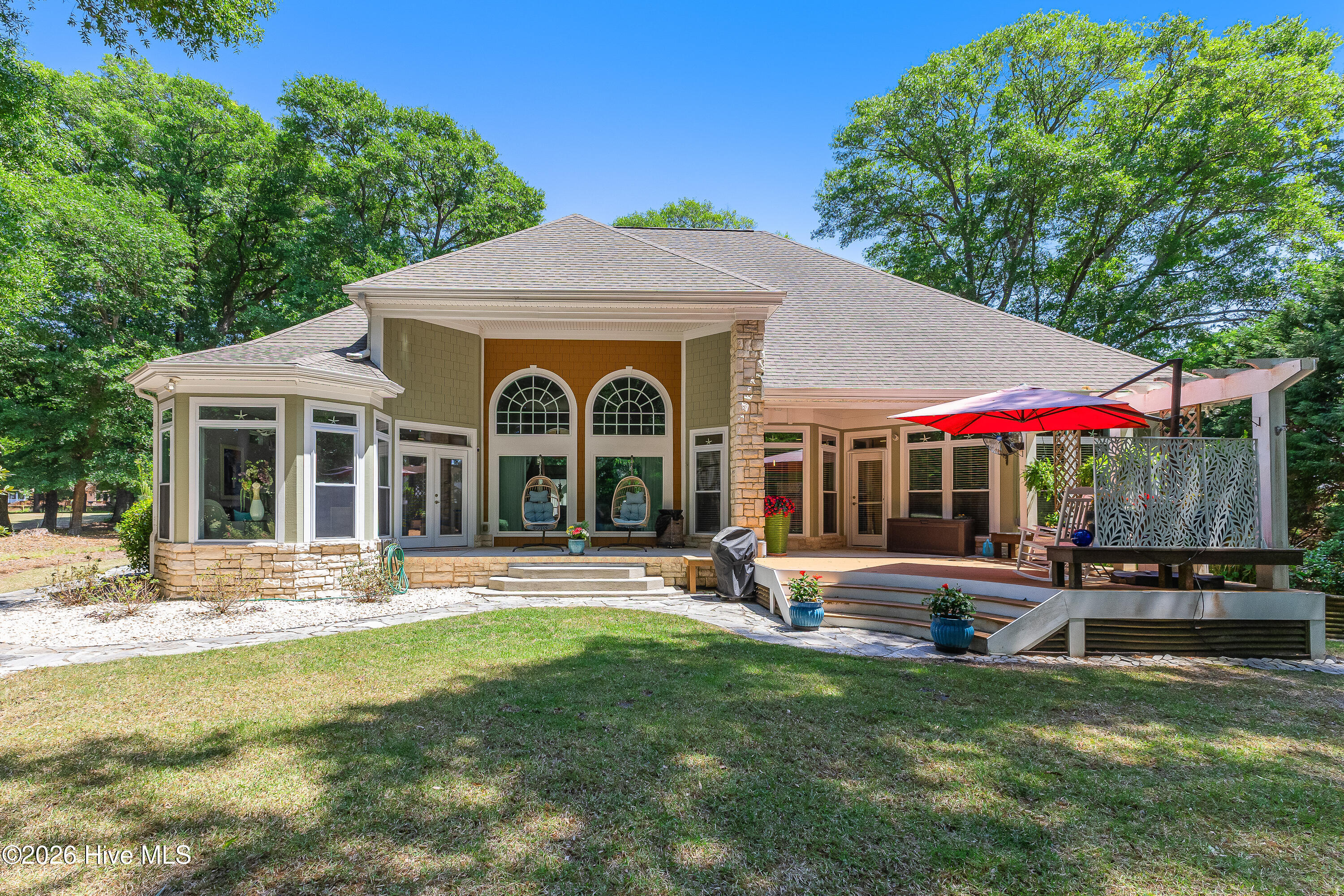 100570031 | Photo 52