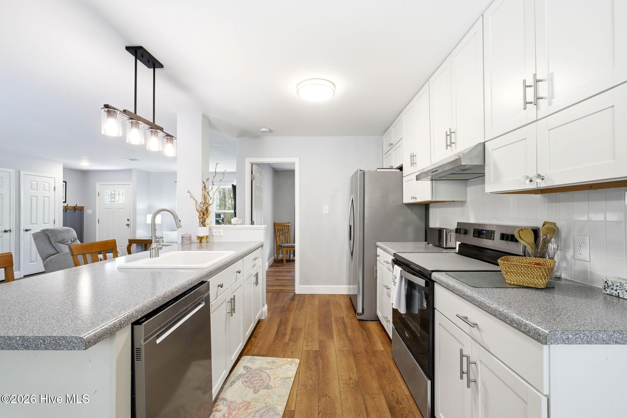 100564618 | Photo 22